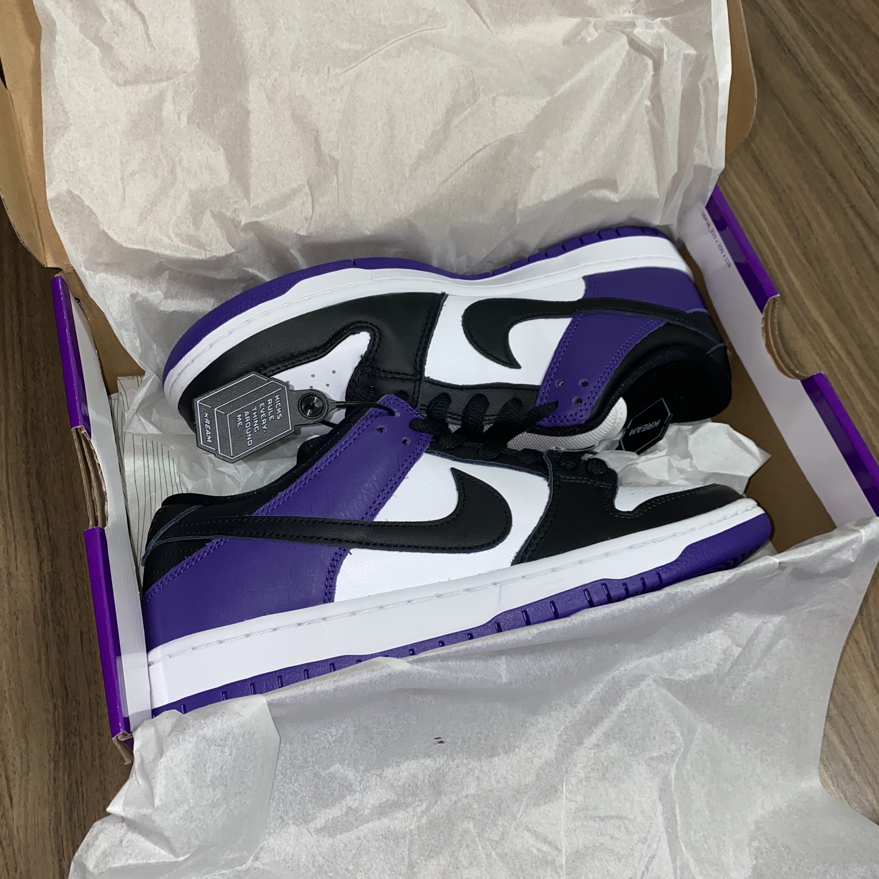 Nike SB Dunk Low Pro Court Purple 착용 스타일