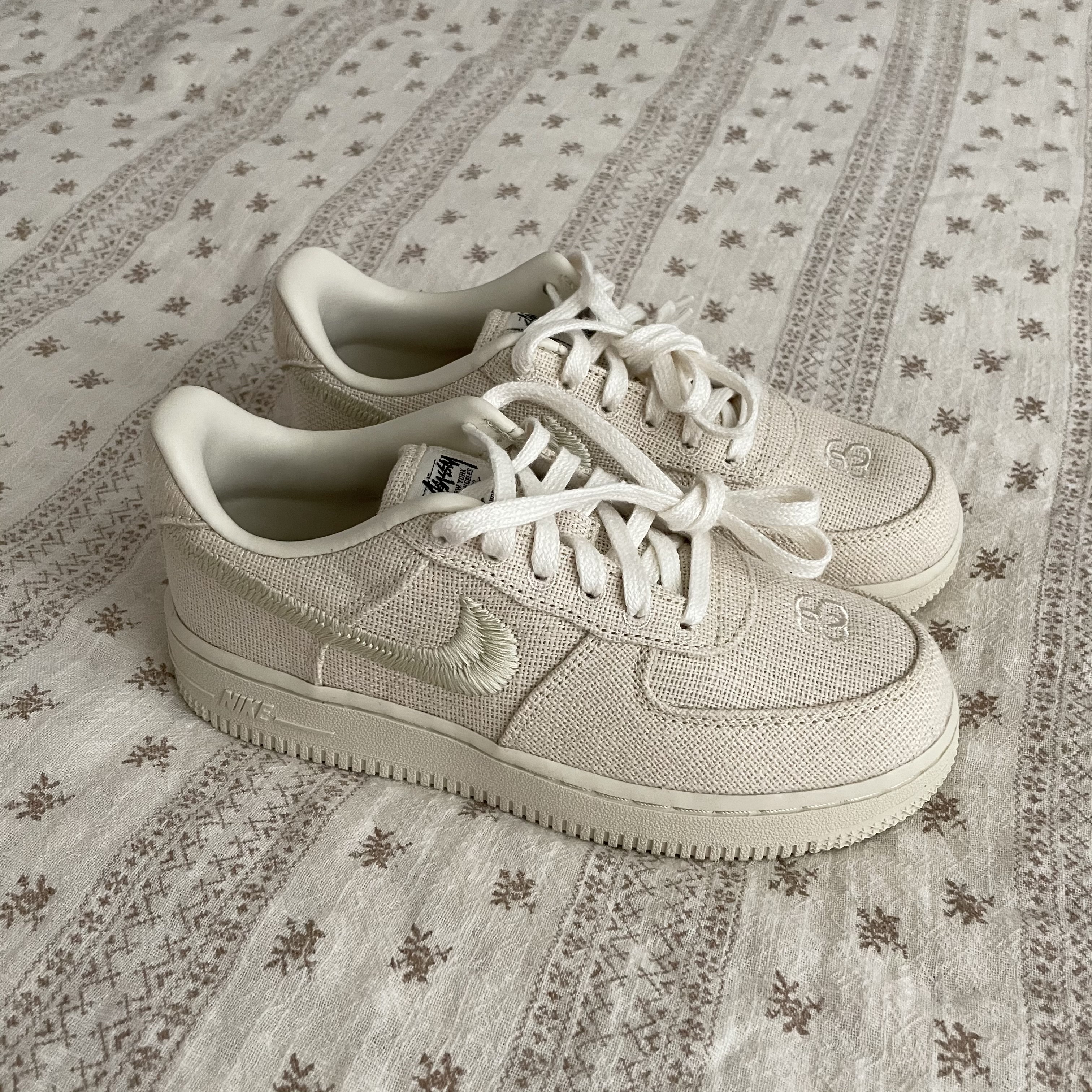 (PS) Nike x Stussy Force 1 Low Fossil 착용 스타일 - 1