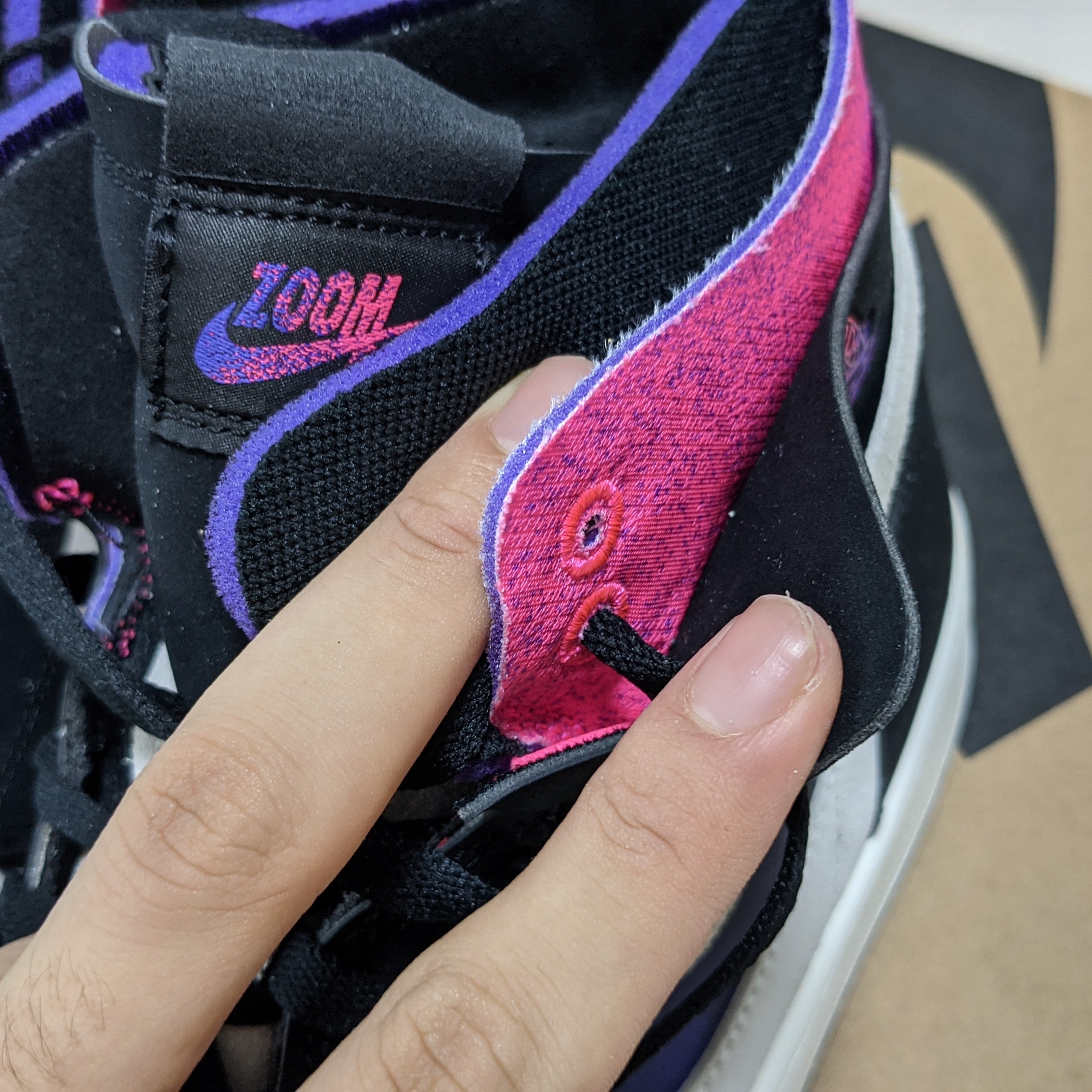 Jordan 1 x Paris Saint-Germain Zoom Air CMFT 착용 스타일 - 3