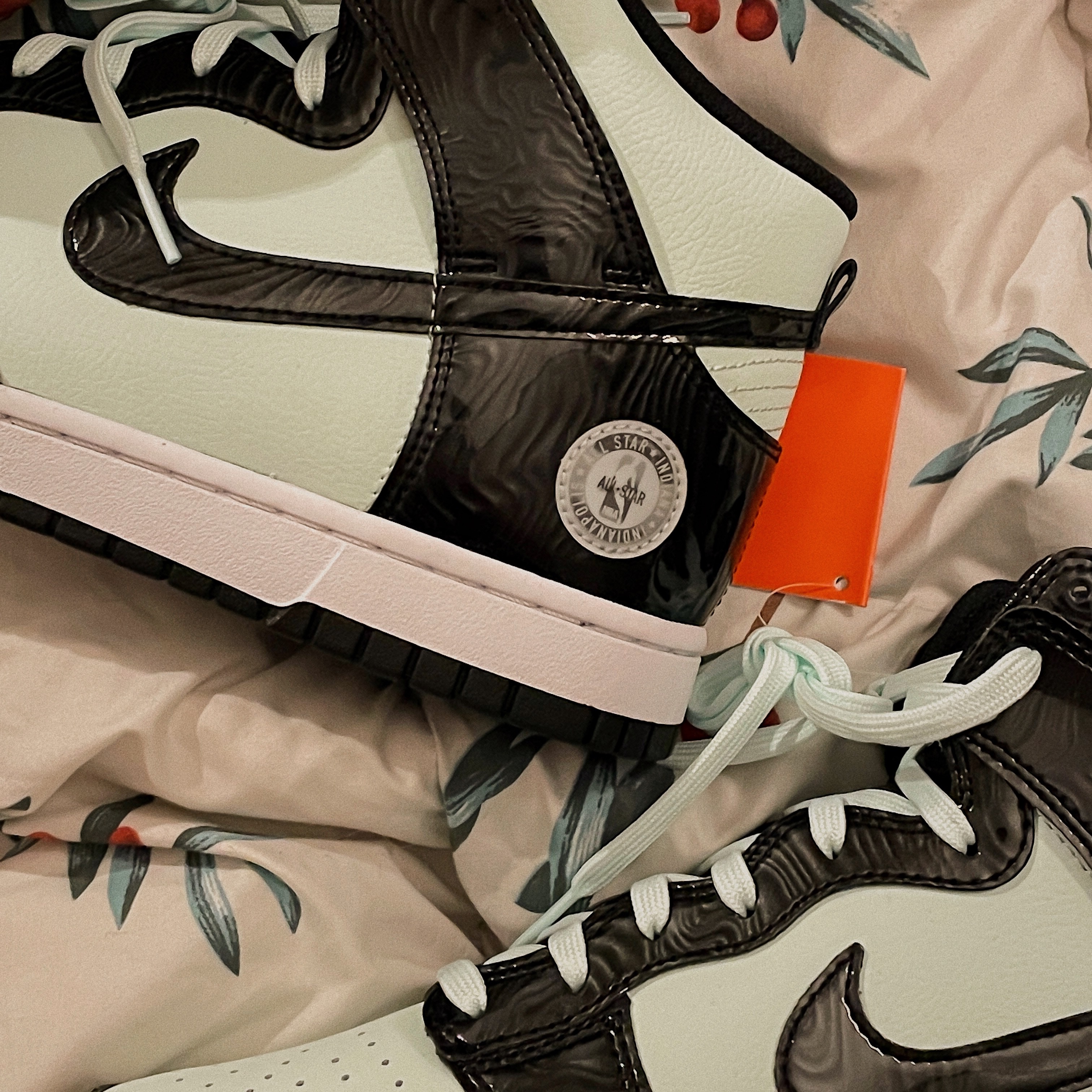 Nike Dunk High Barely Green 착용 스타일 - 3