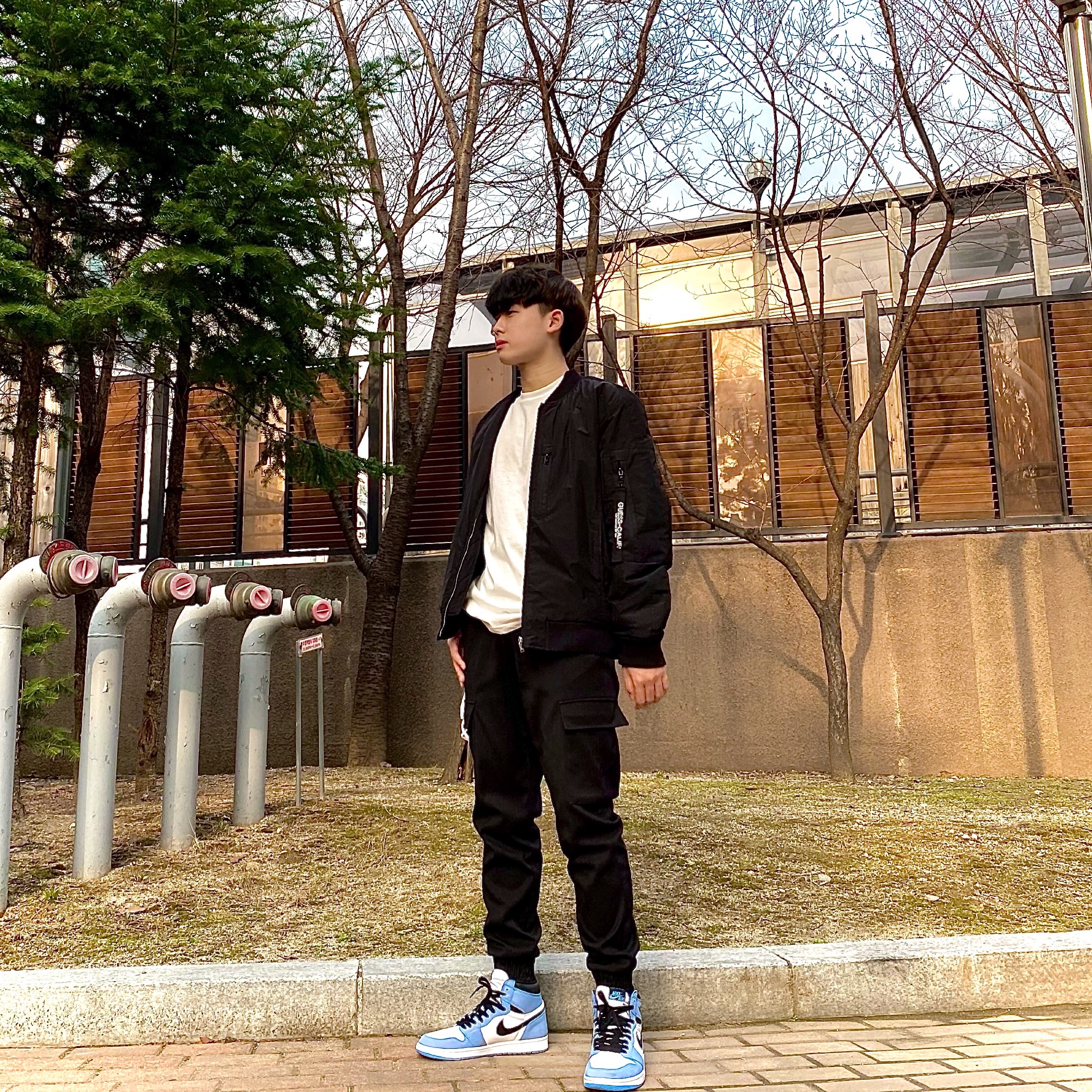 Jordan 1 Retro High OG University Blue 착용 스타일