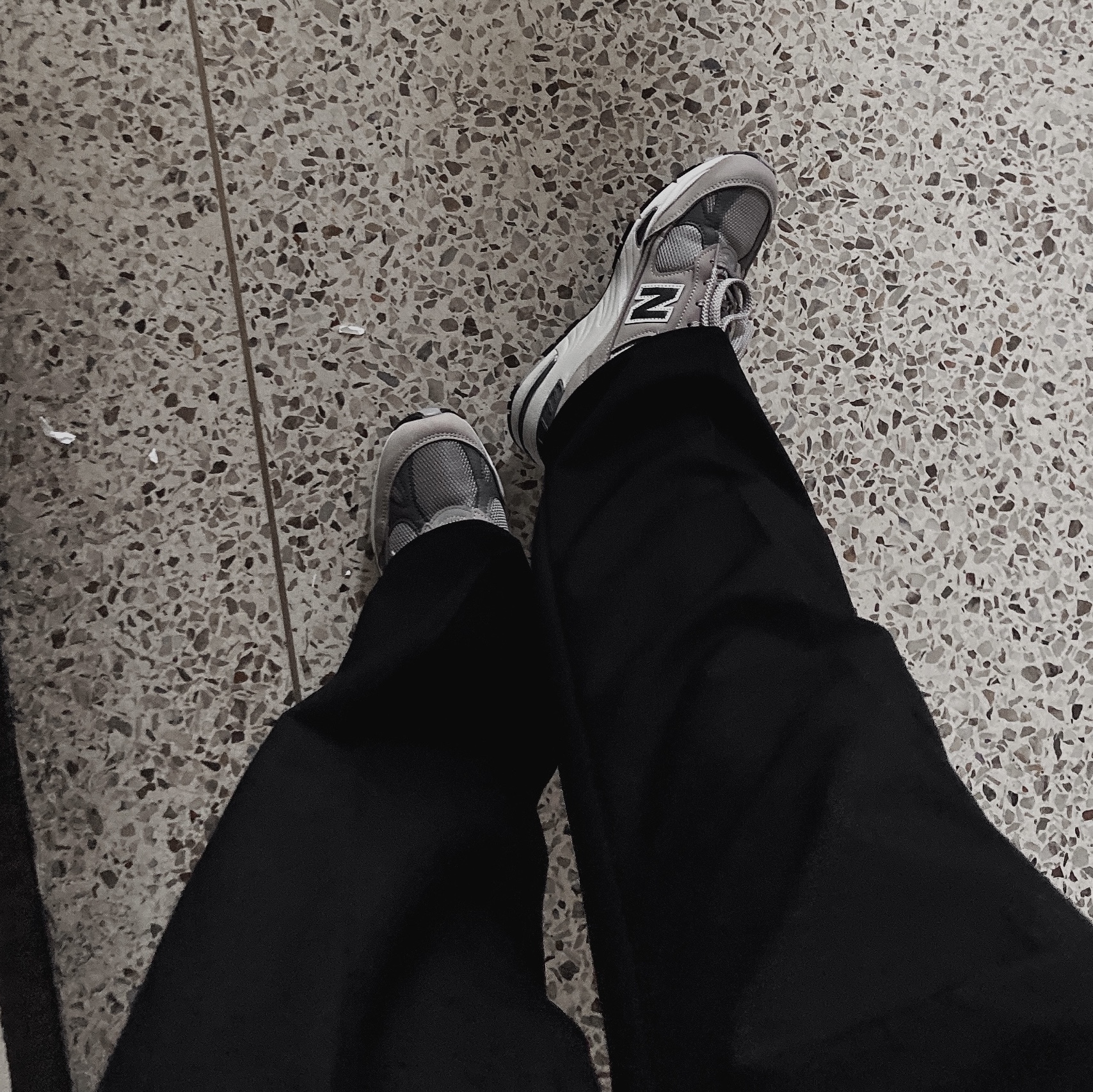 New Balance 991 Made in UK 20th Anniversary Grey 착용 스타일 - 3