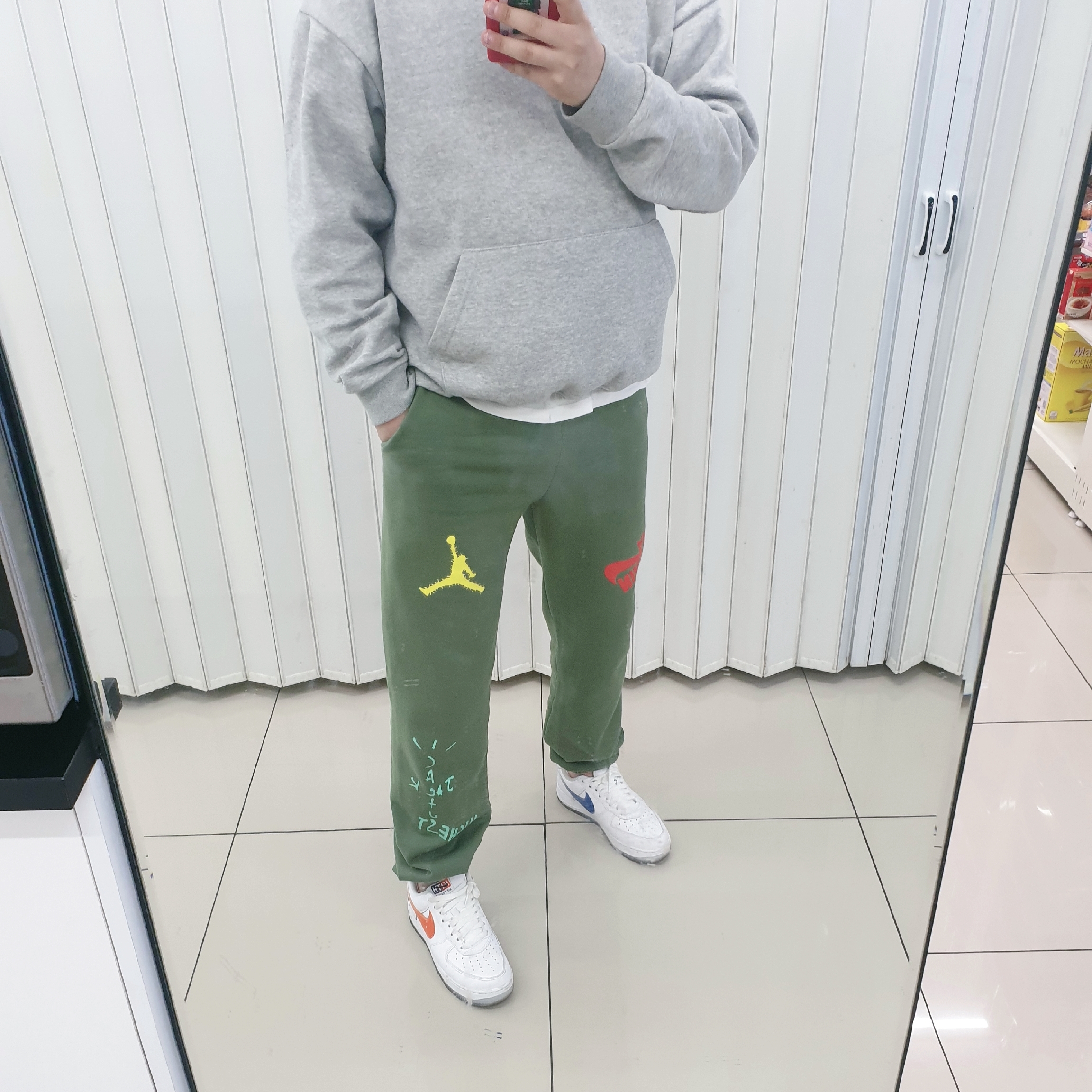 Nike x Kith Air Force 1 Low NYC White 착용 스타일