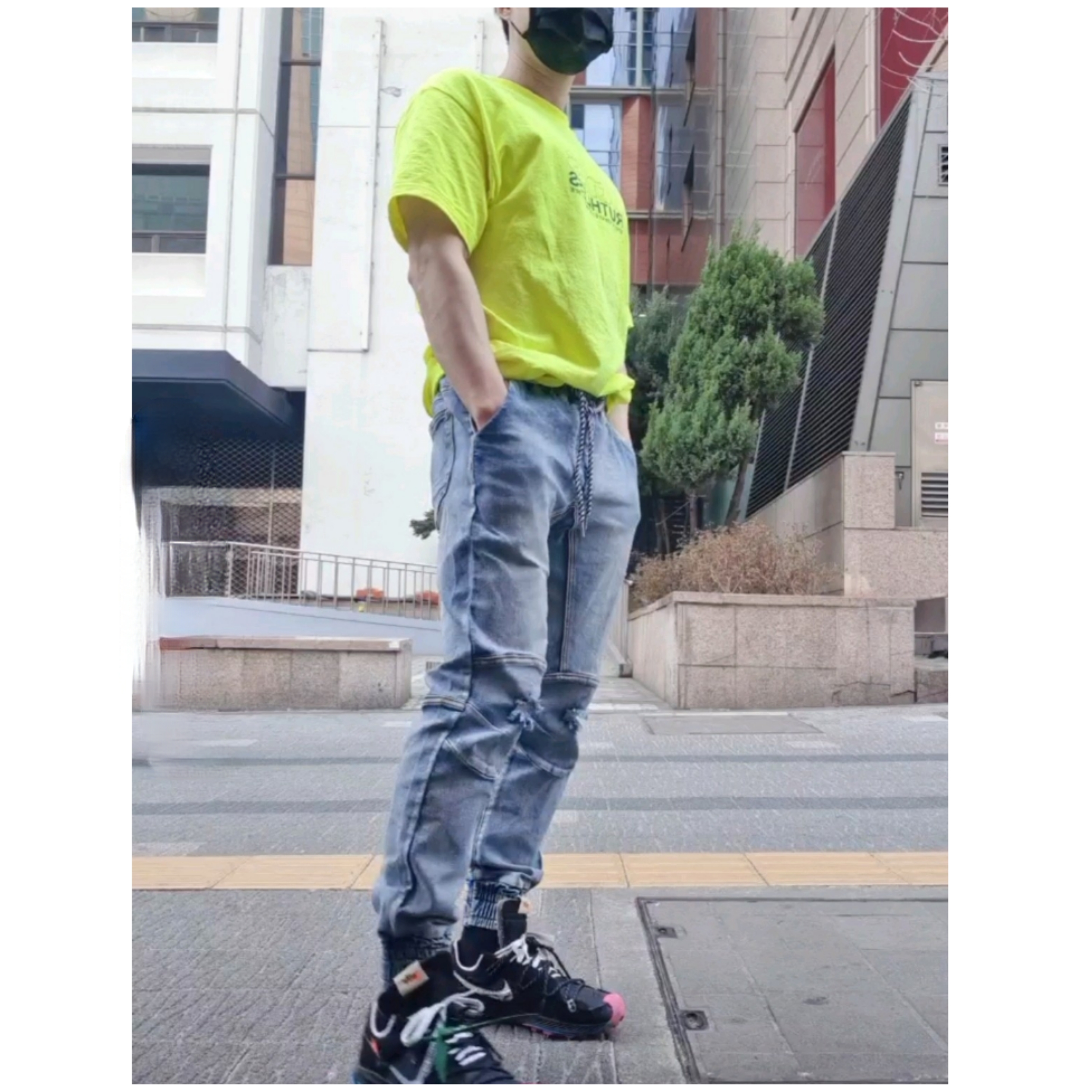 (W) Nike x Off-White Zoom Terra Kiger 5 Black 착용 스타일 - 1