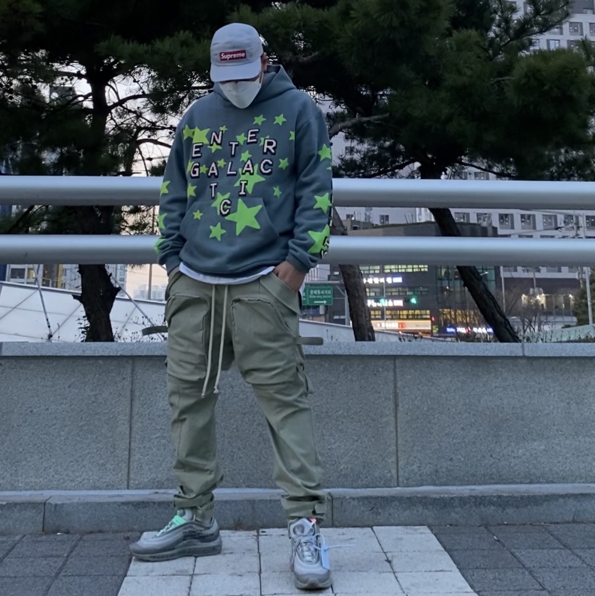 Supreme Inset Logo Camp Cap Grey - 20FW, Nike x Off-White Air Max 97 Menta 착용 스타일