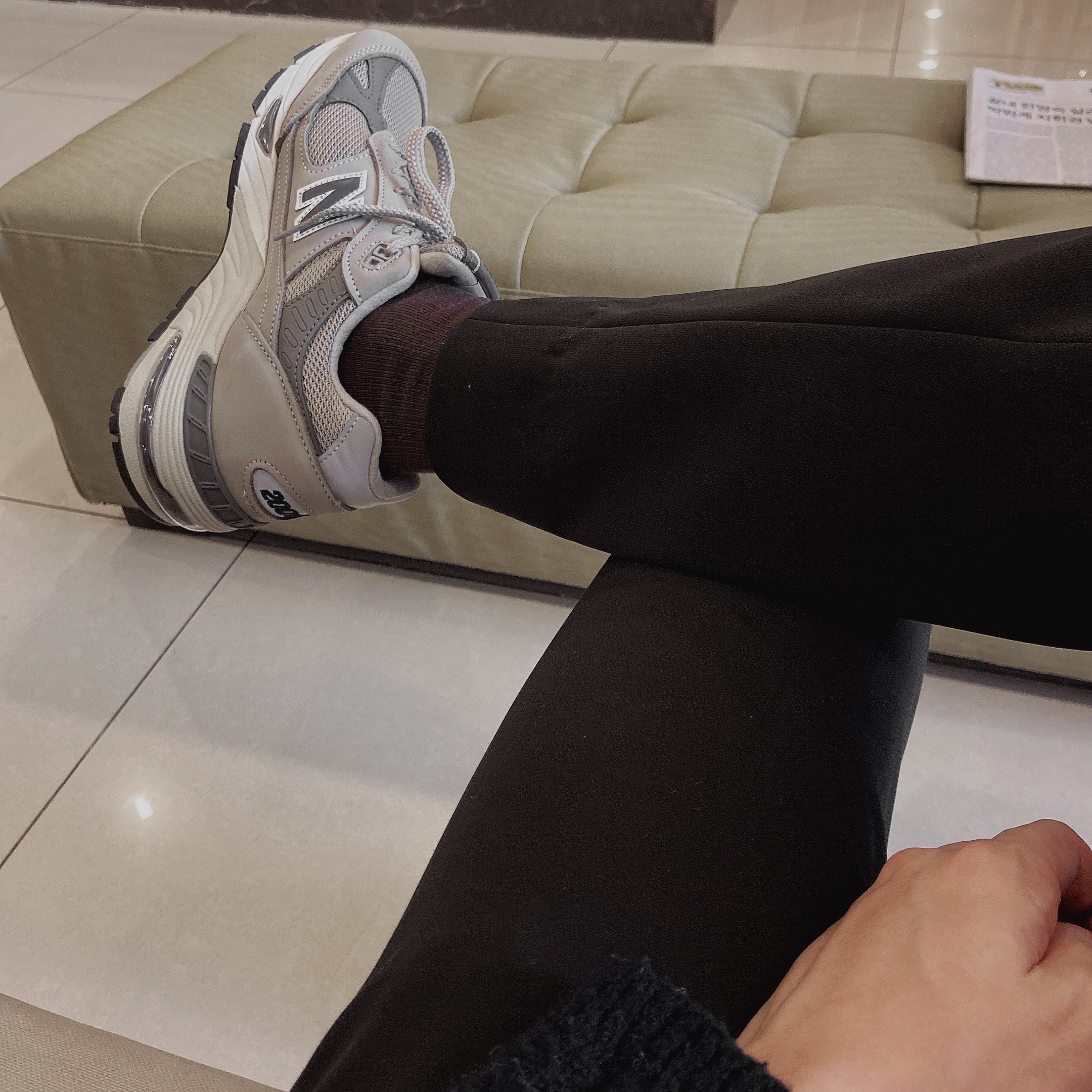 New Balance 991 Made in UK 20th Anniversary Grey 착용 스타일 - 1