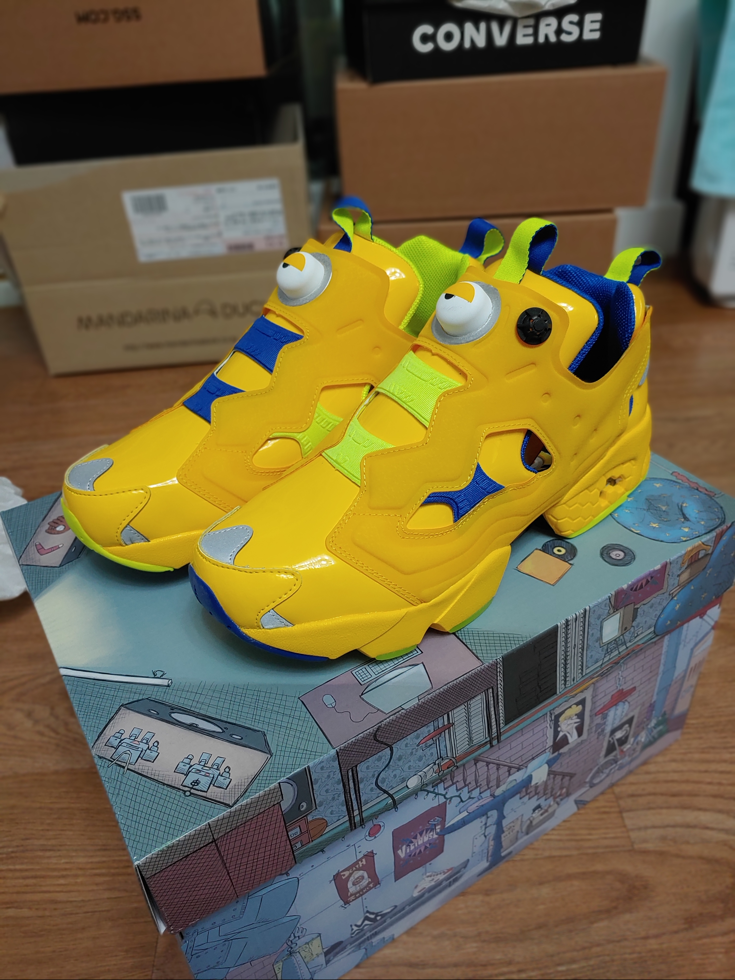Reebok x Minions Instapump Fury Minions 착용 스타일 - 2