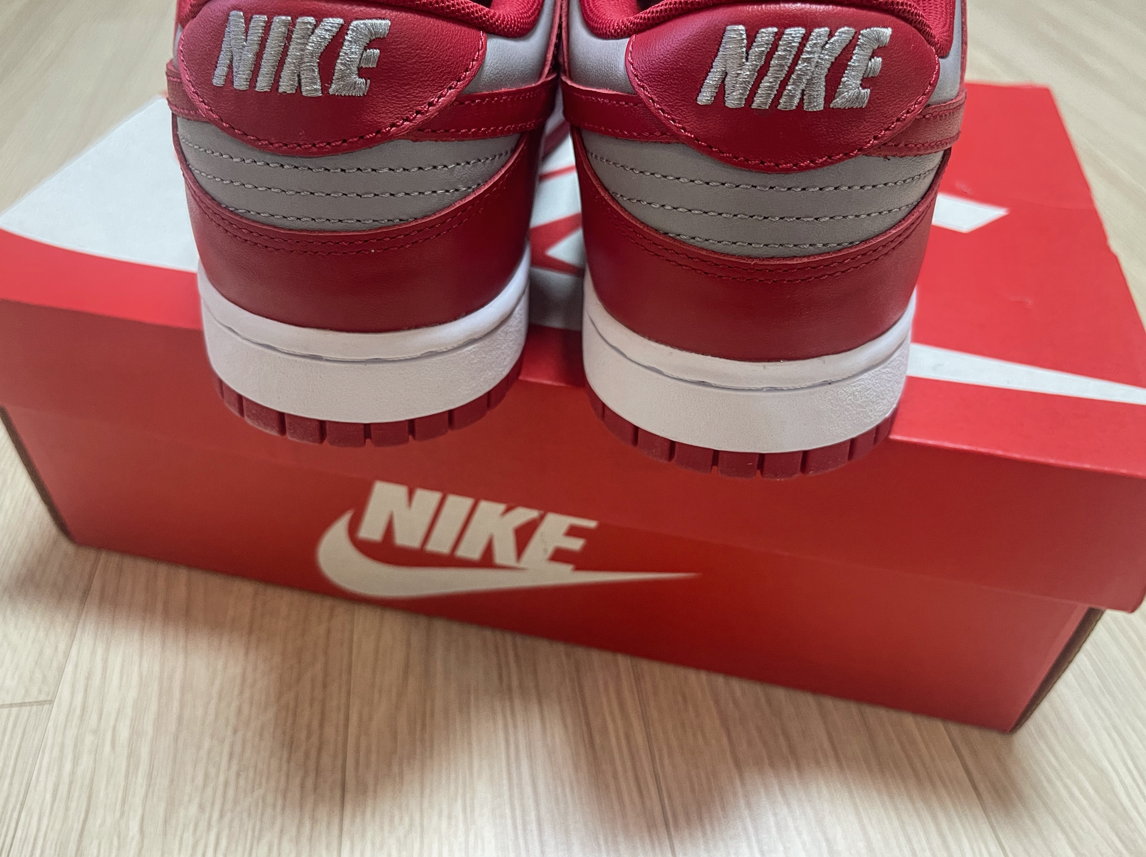 Nike Dunk Low Retro Medium Grey 착용 스타일 - 2