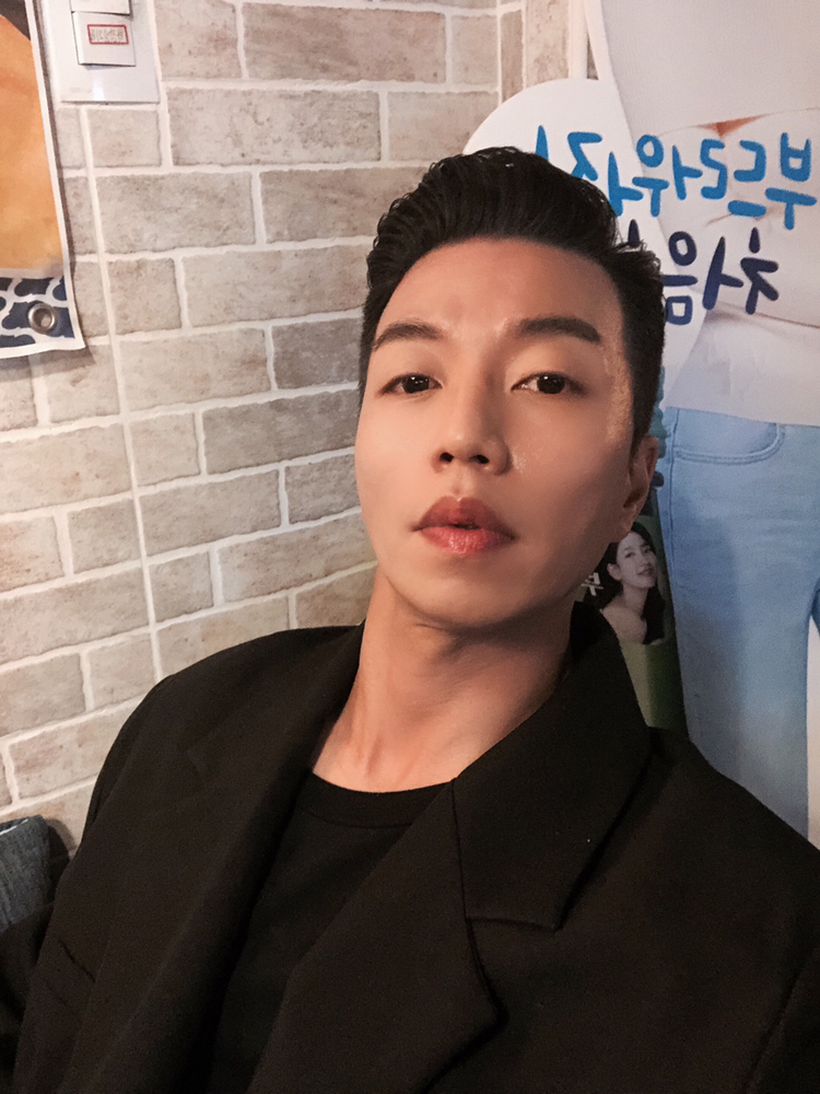 KREAM 프로필 이미지
