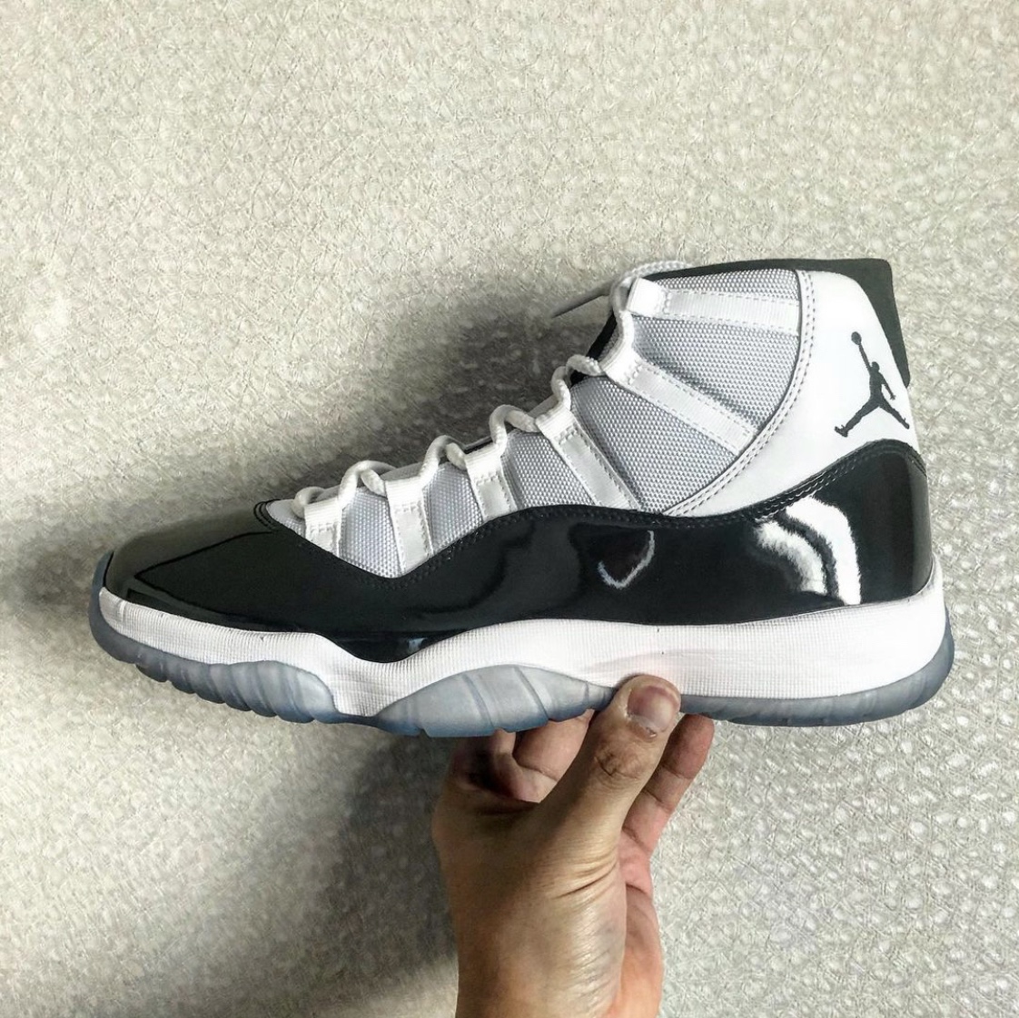 Jordan 11 Retro Concord 2018 착용 스타일