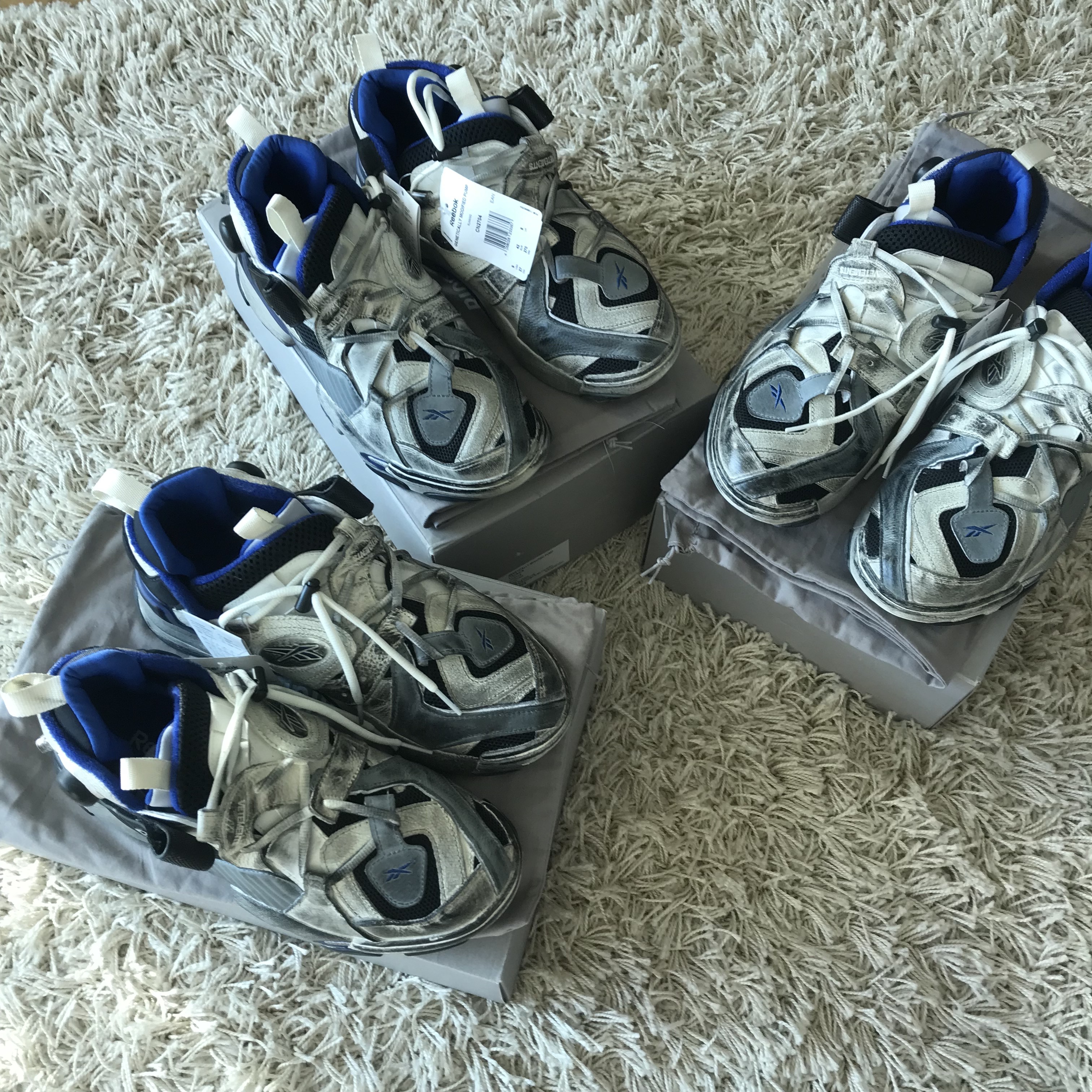 Reebok x Vetements Genetically Modified Pump Dirty Grey, Reebok x Vetements Genetically Modified Pump Dirty Chalk 착용 스타일