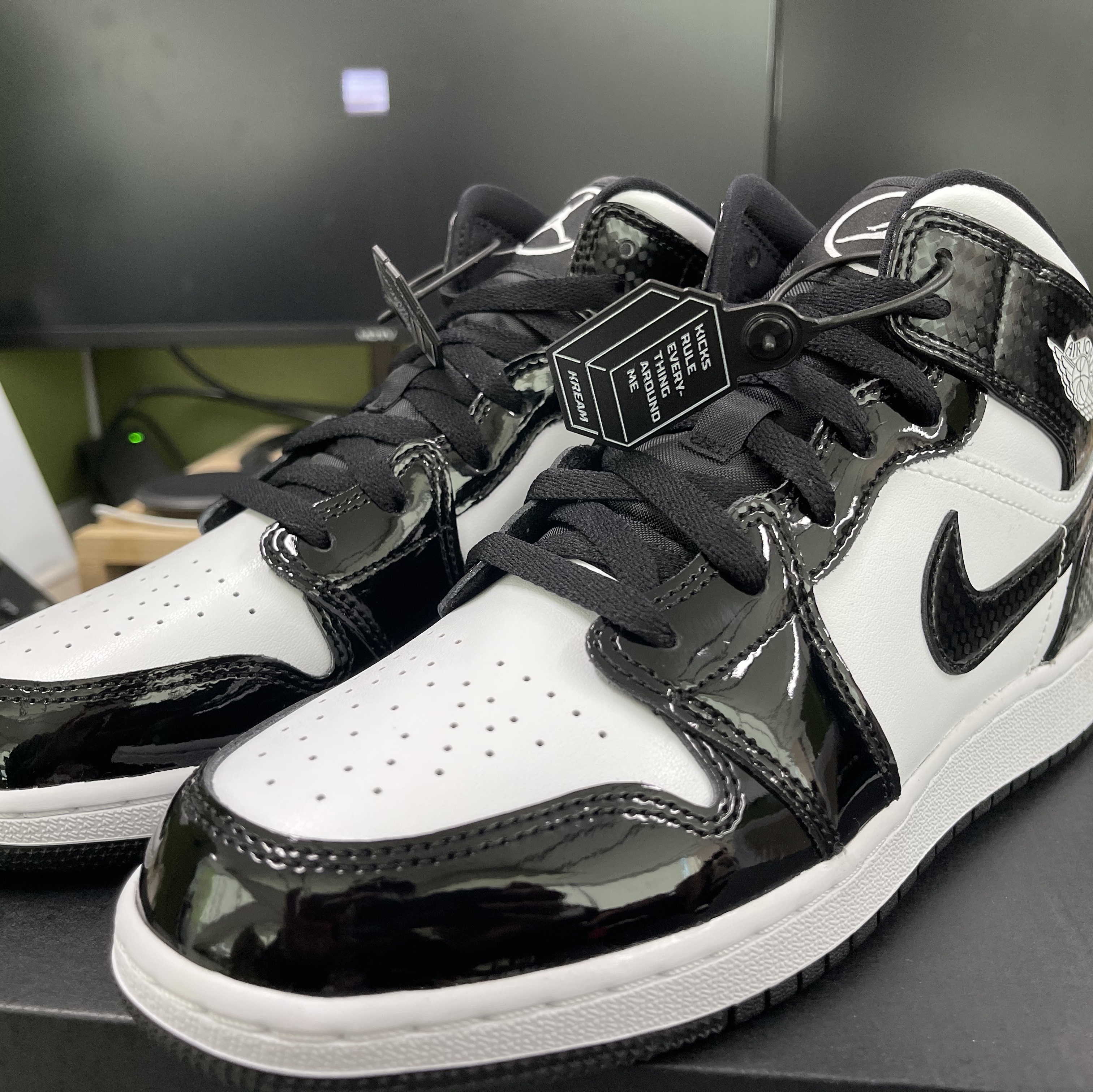 (GS) Jordan 1 Mid SE ASW Black 착용 스타일