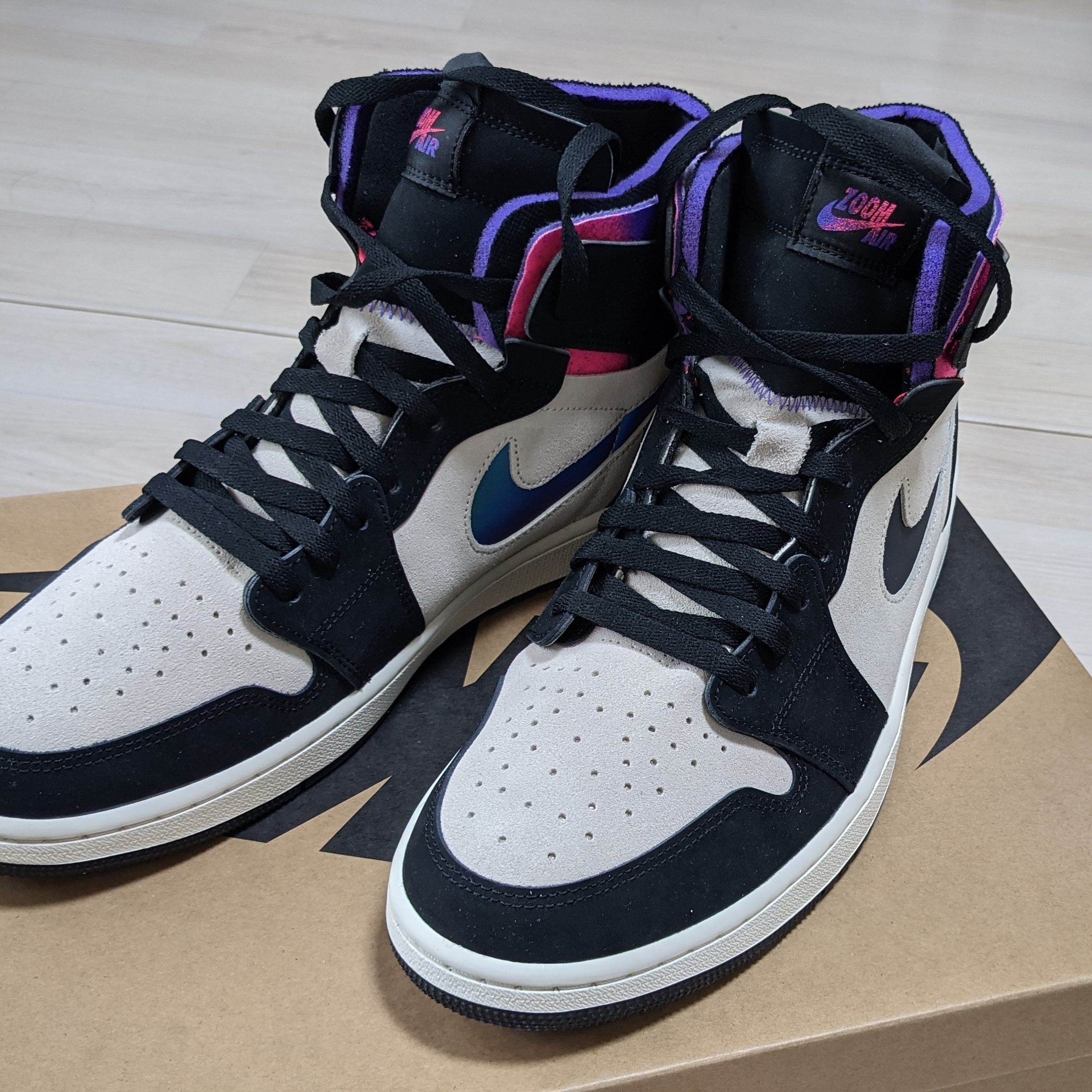 Jordan 1 x Paris Saint-Germain Zoom Air CMFT 착용 스타일 - 1