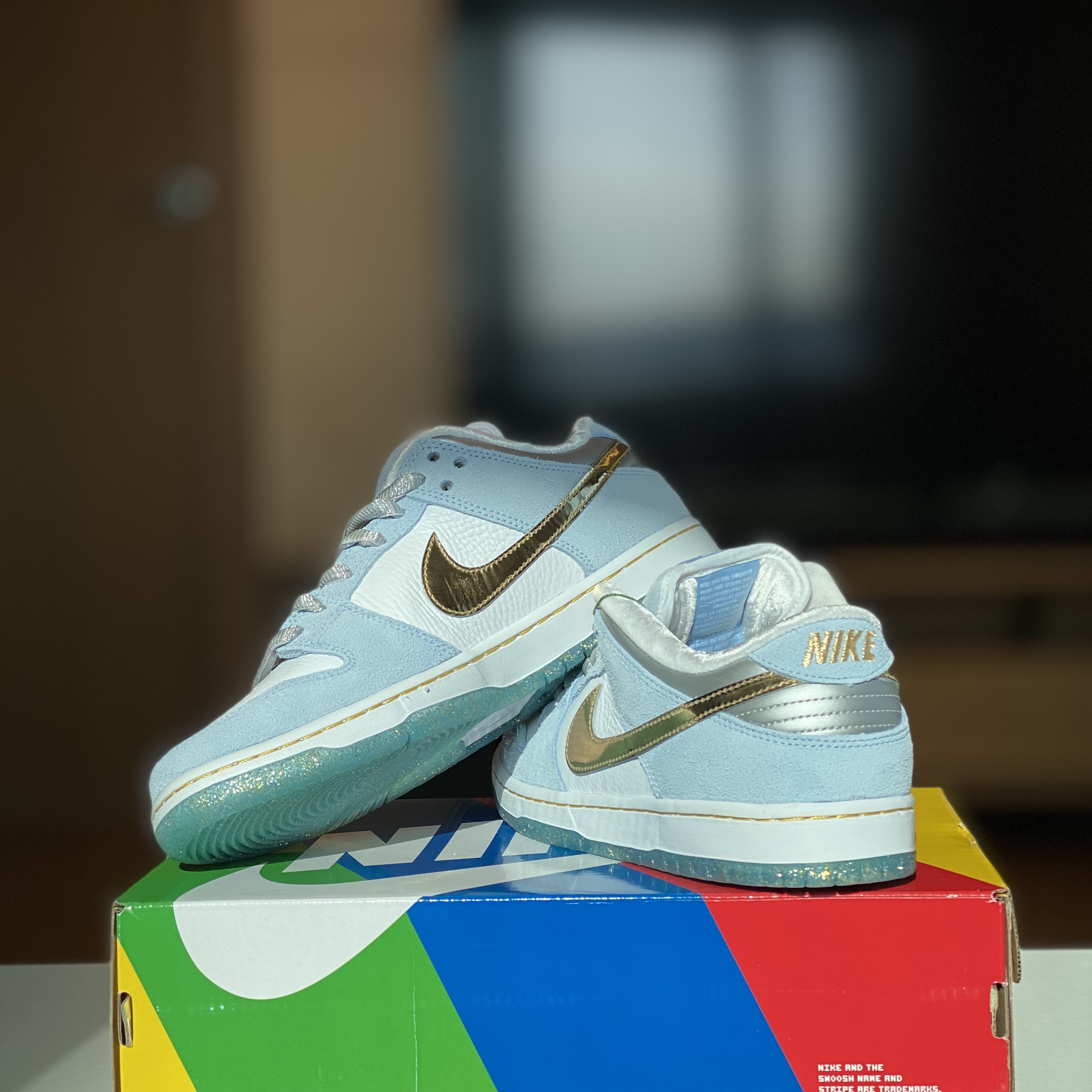Nike x Sean Cliver SB Dunk Low Holiday Special 착용 스타일