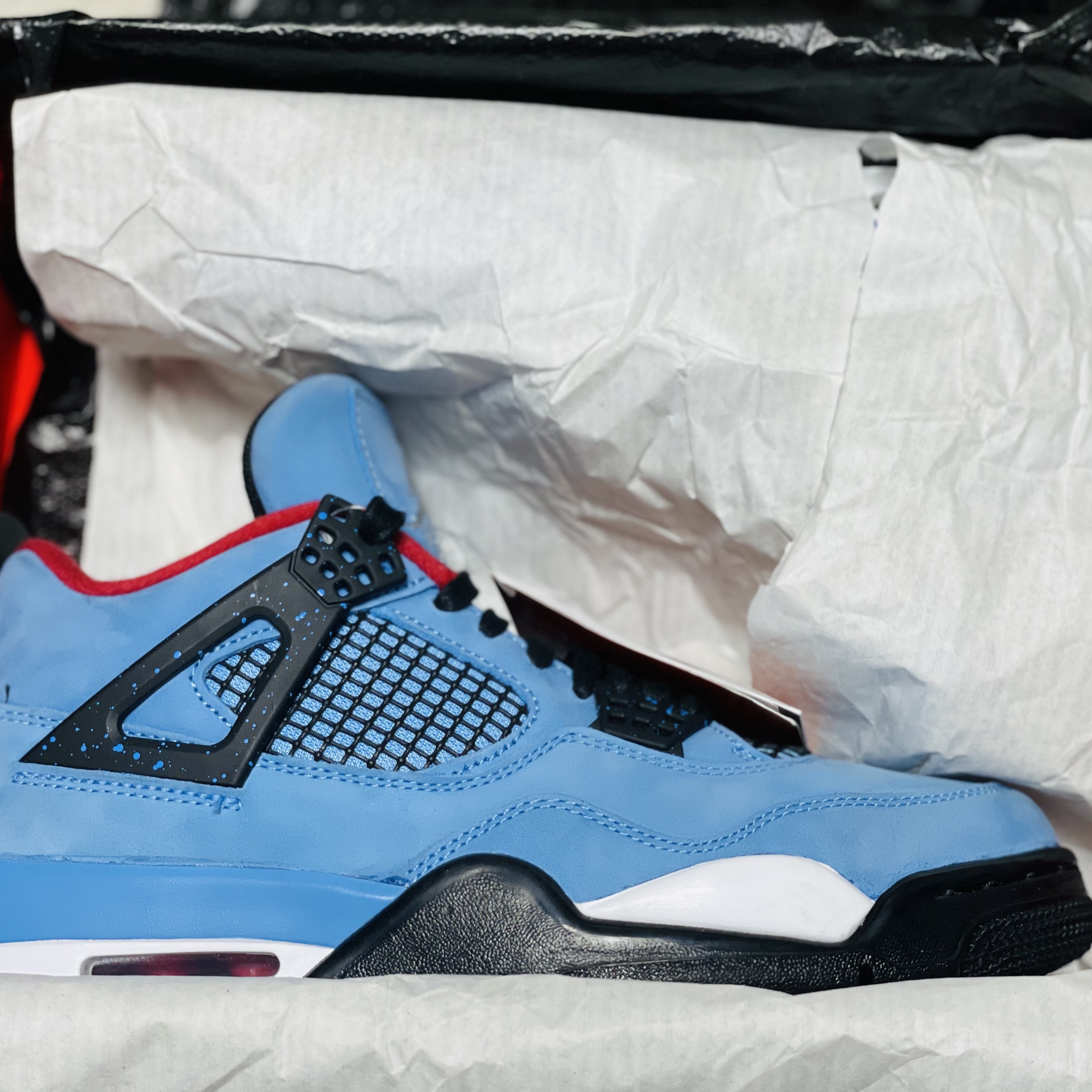 Jordan 4 x Travis Scott Retro Cactus Jack 착용 스타일 - 1