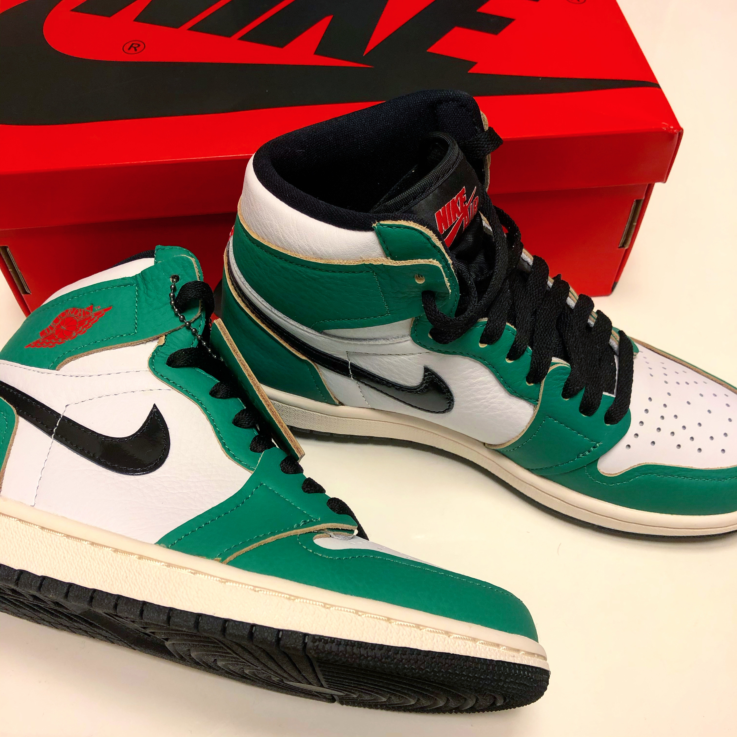 (W) Jordan 1 Retro High OG Lucky Green 착용 스타일