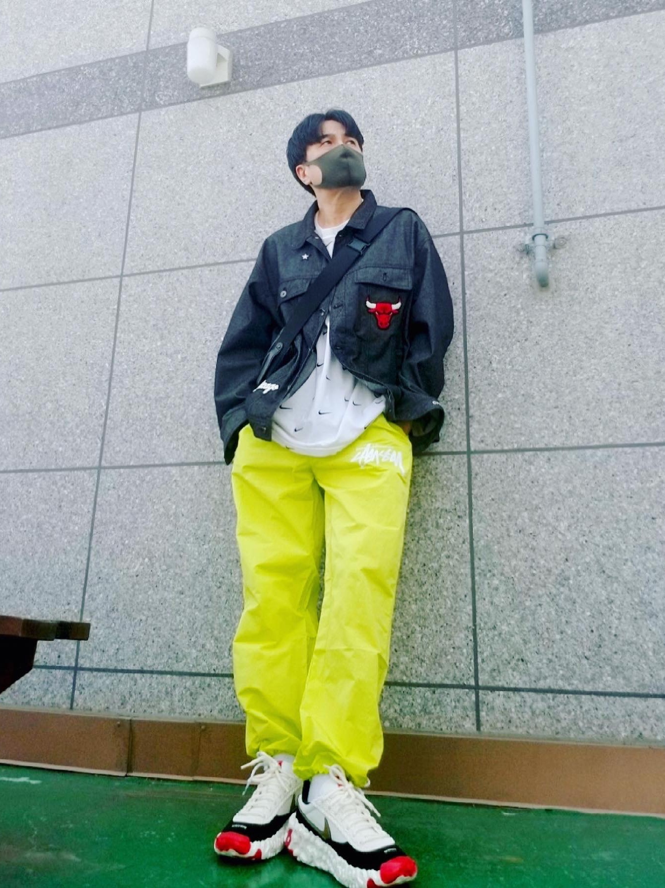 Nike x Undercover Overbreak Sail Gold, Nike x Stussy Beach Pants Bright Cactus 착용 스타일 - 1