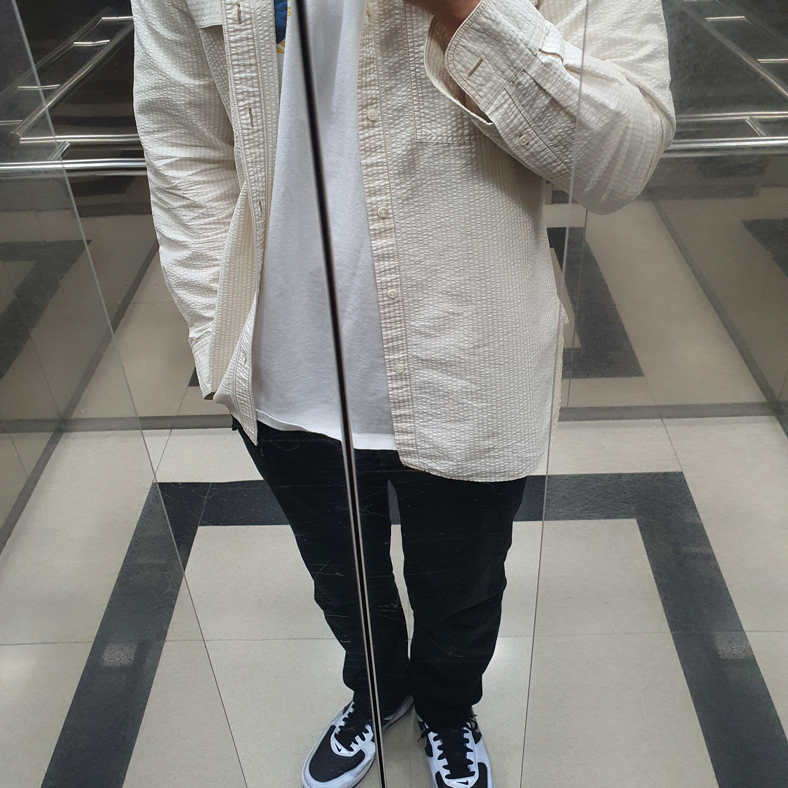 Nike Air Force 1 B Silver Snake 착용 스타일