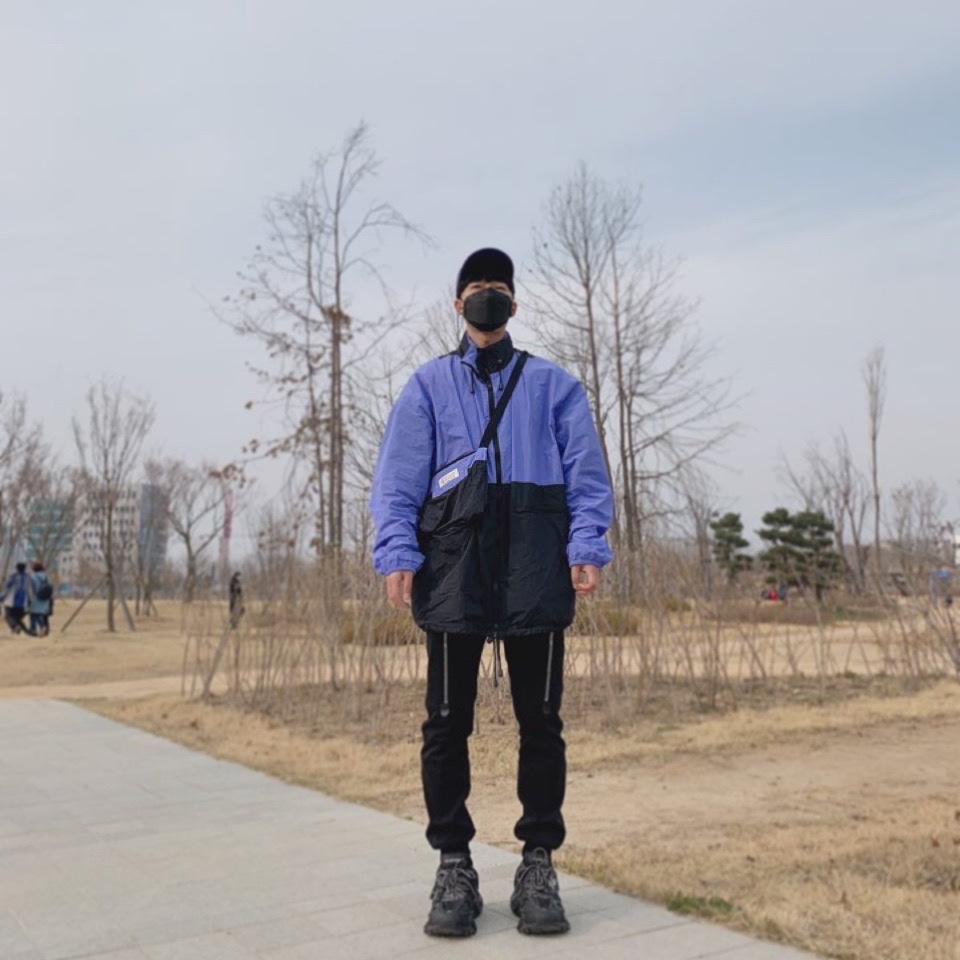 Balenciaga Track Sneakers Triple Black 착용 스타일