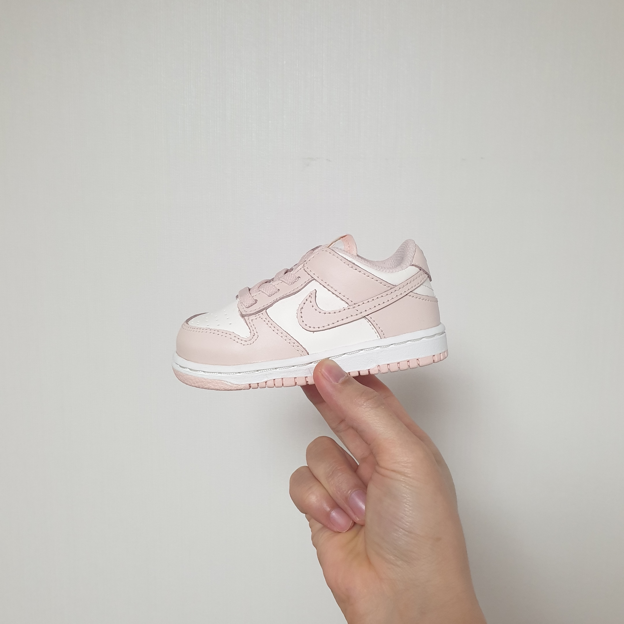 (TD) Nike Dunk Low Black, (TD) Nike Dunk Low Orange Pearl 착용 스타일 - 2