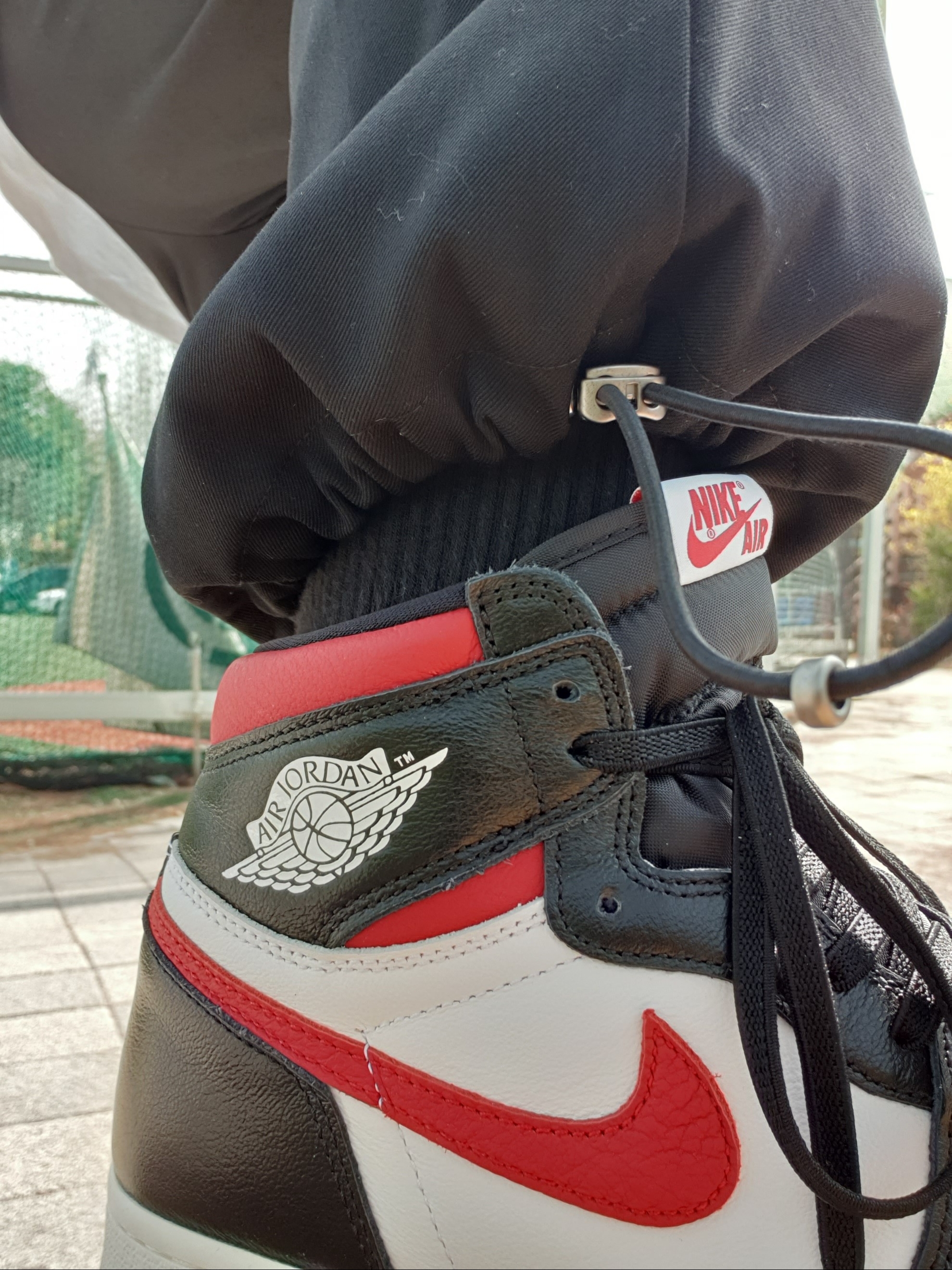 Jordan 1 Retro High OG Gym Red 착용 스타일 - 1