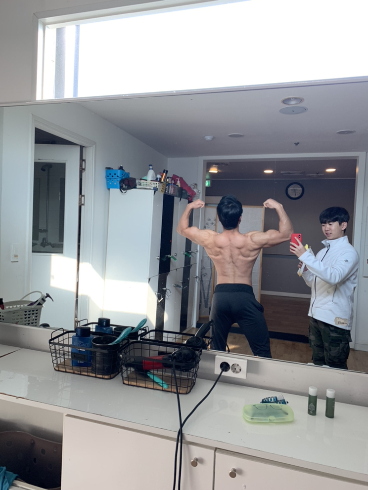 KREAM 프로필 이미지