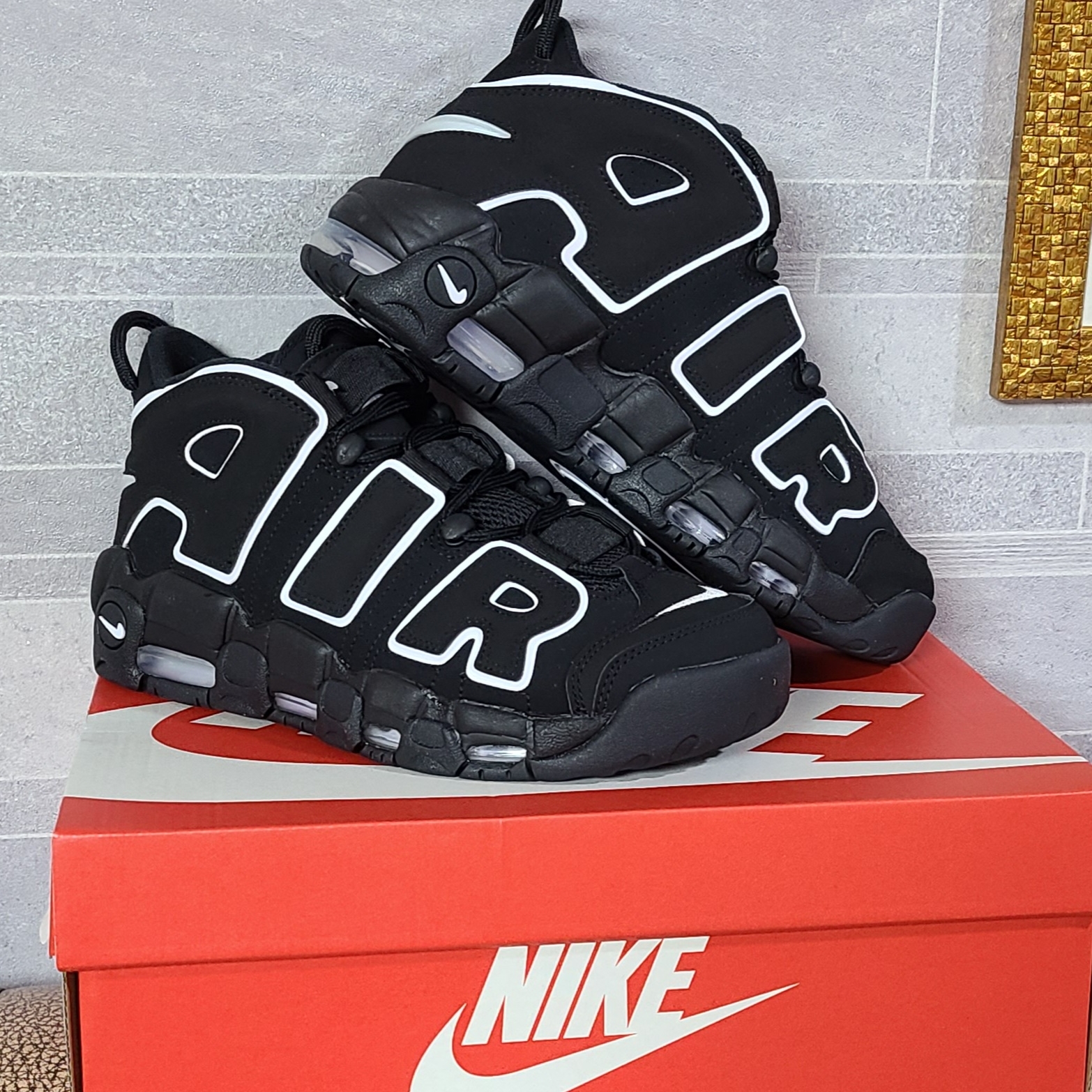 Nike Air More Uptempo Black White 2020 착용 스타일