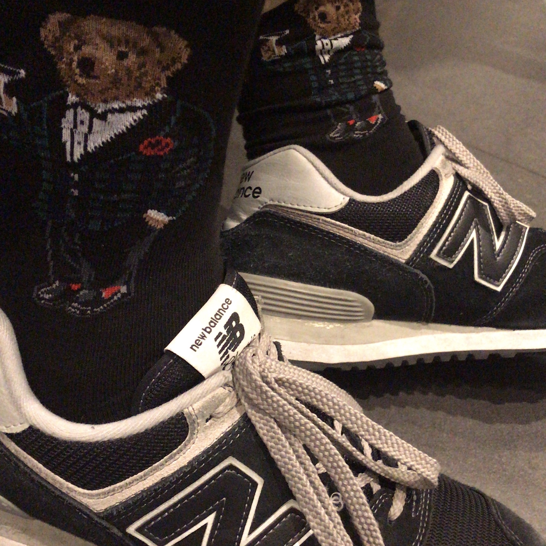 New Balance 574 Classic Black - D Standard 착용 스타일
