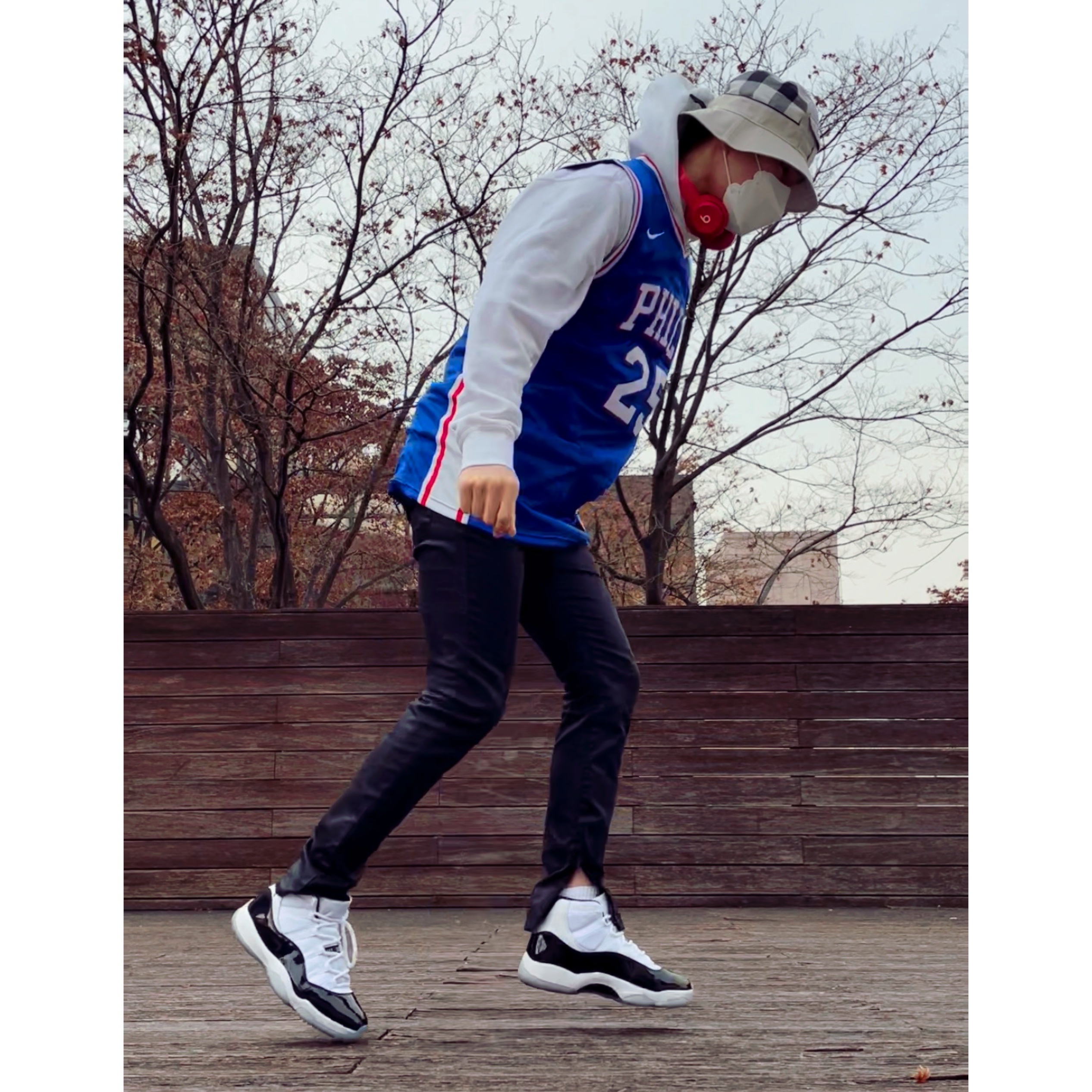 Jordan 11 Retro Concord 2018 착용 스타일 - 1