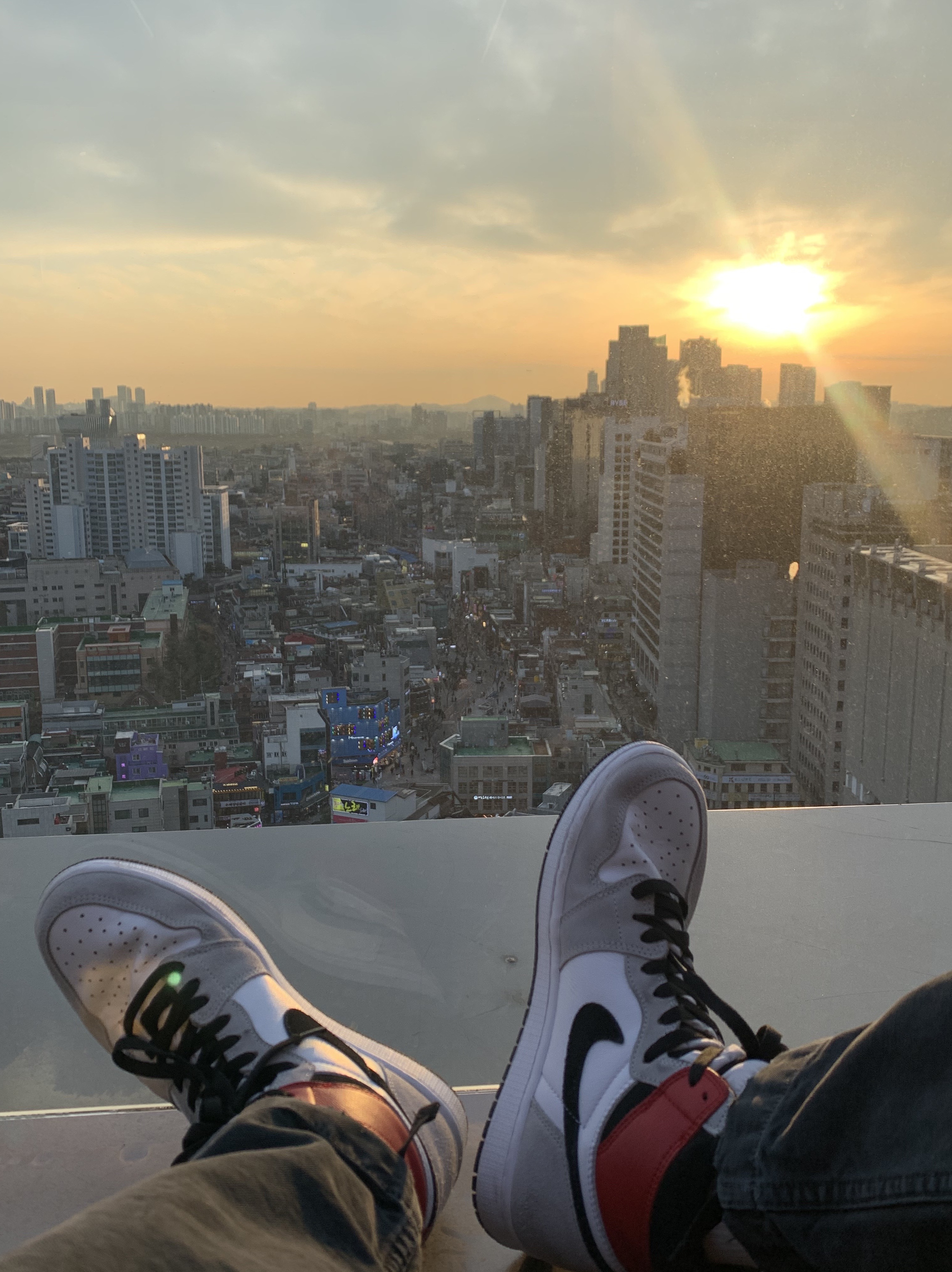Jordan 1 Retro High OG Light Smoke Grey 착용 스타일