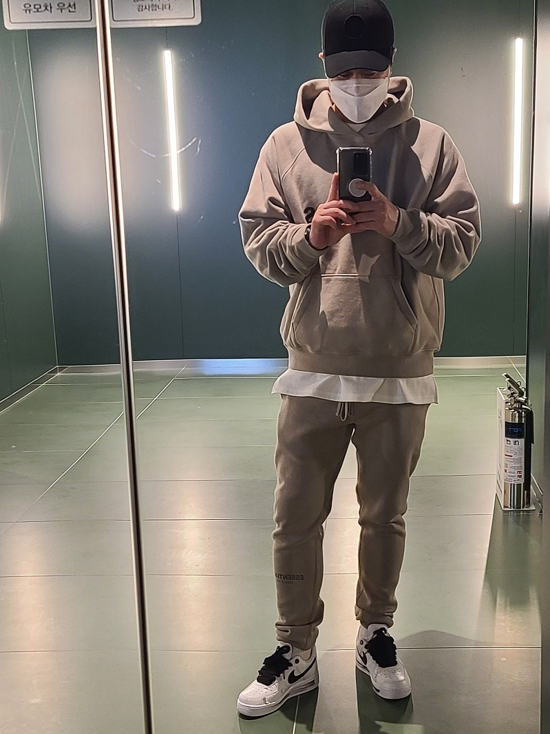 Nike x Peaceminusone Air Force 1 Low Para-Noise 2.0, Essentials 3D Silicon Applique Pullover Hoodie Olive/Khaki - 20FW 착용 스타일 - 2