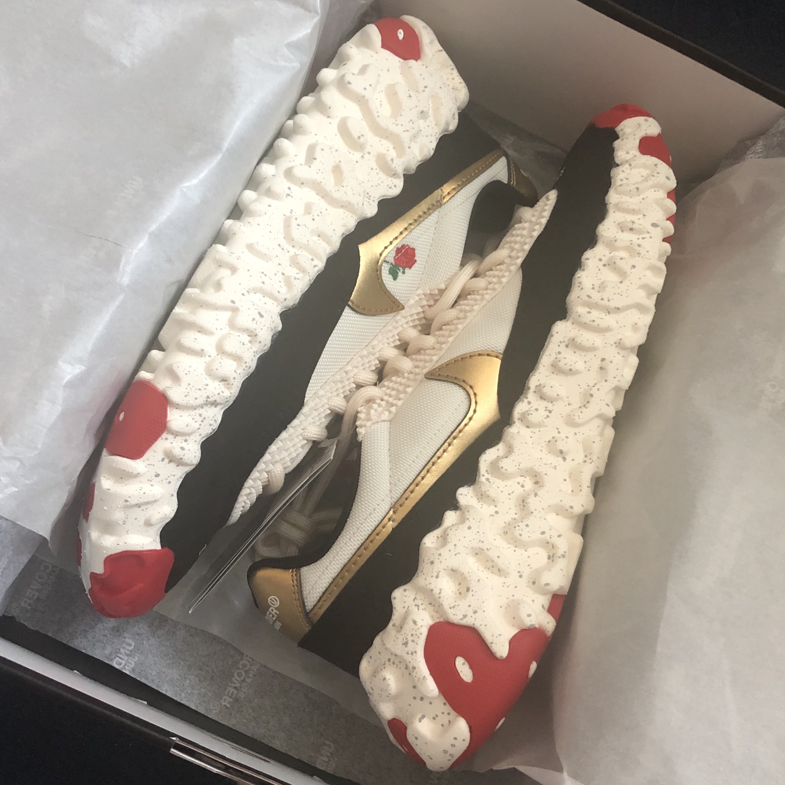 Nike x Undercover Overbreak Sail Gold 착용 스타일 - 1
