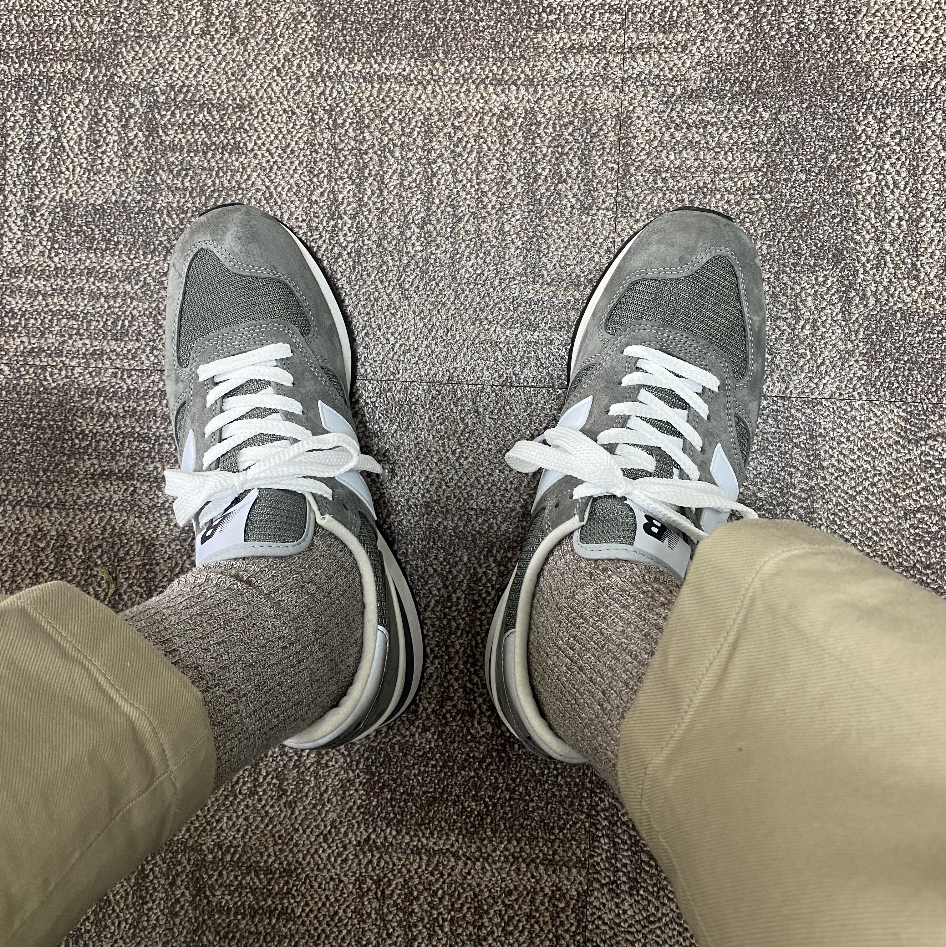 New Balance 990 Made in USA Grey 착용 스타일
