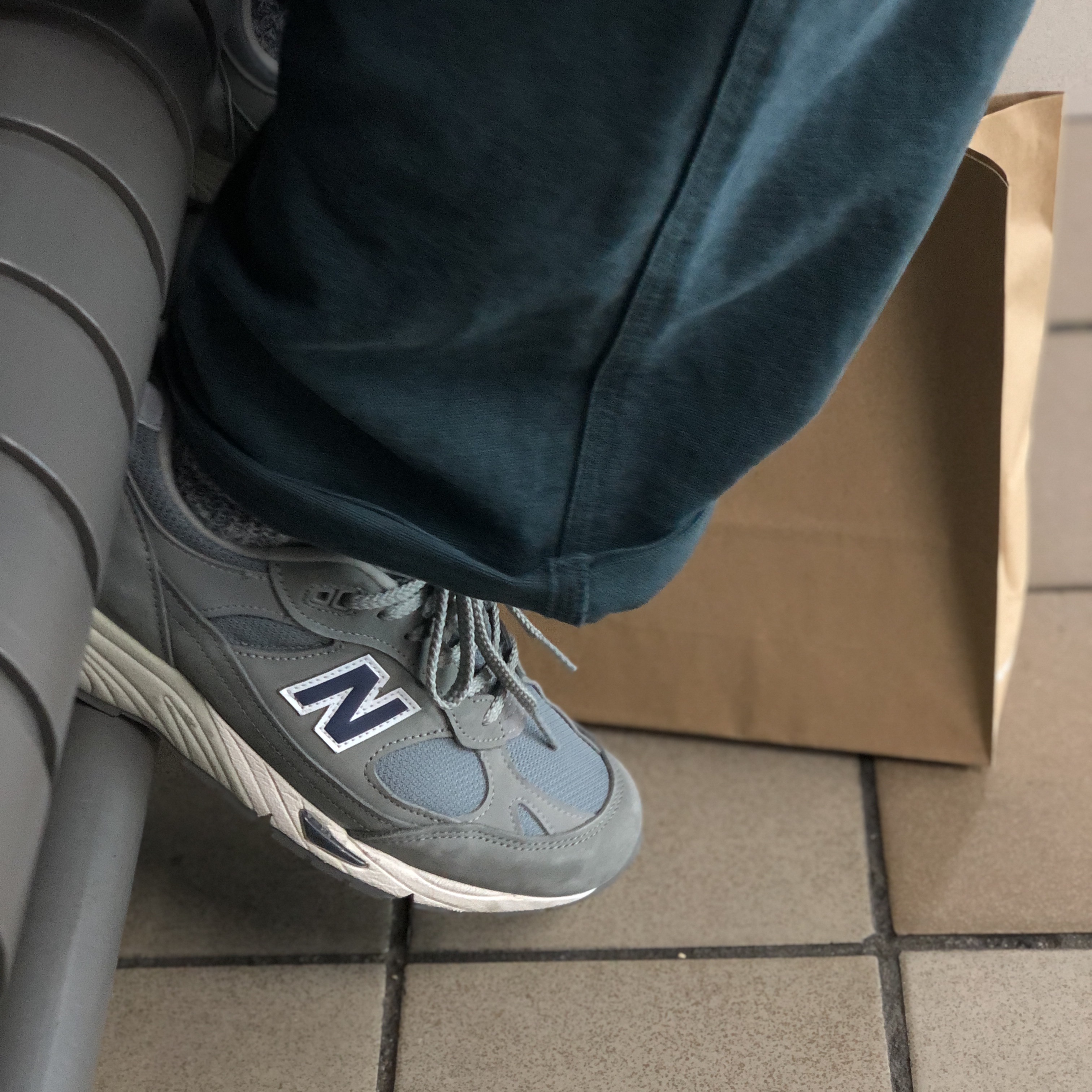 New Balance 991 Made in UK Grey Navy, Carhartt WIP Dearborn Canvas Single Knee Pants Ore Aged Canvas 착용 스타일