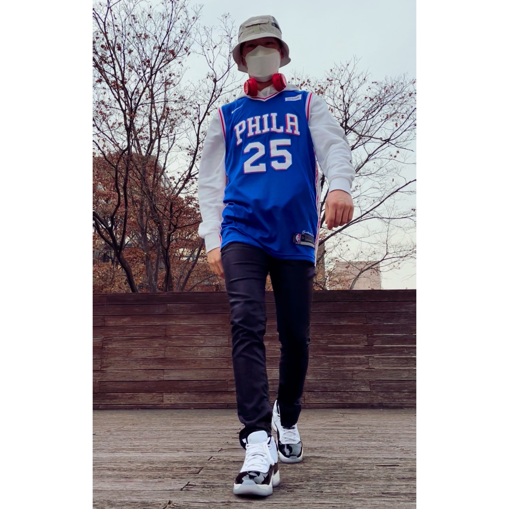 Jordan 11 Retro Concord 2018 착용 스타일 - 2