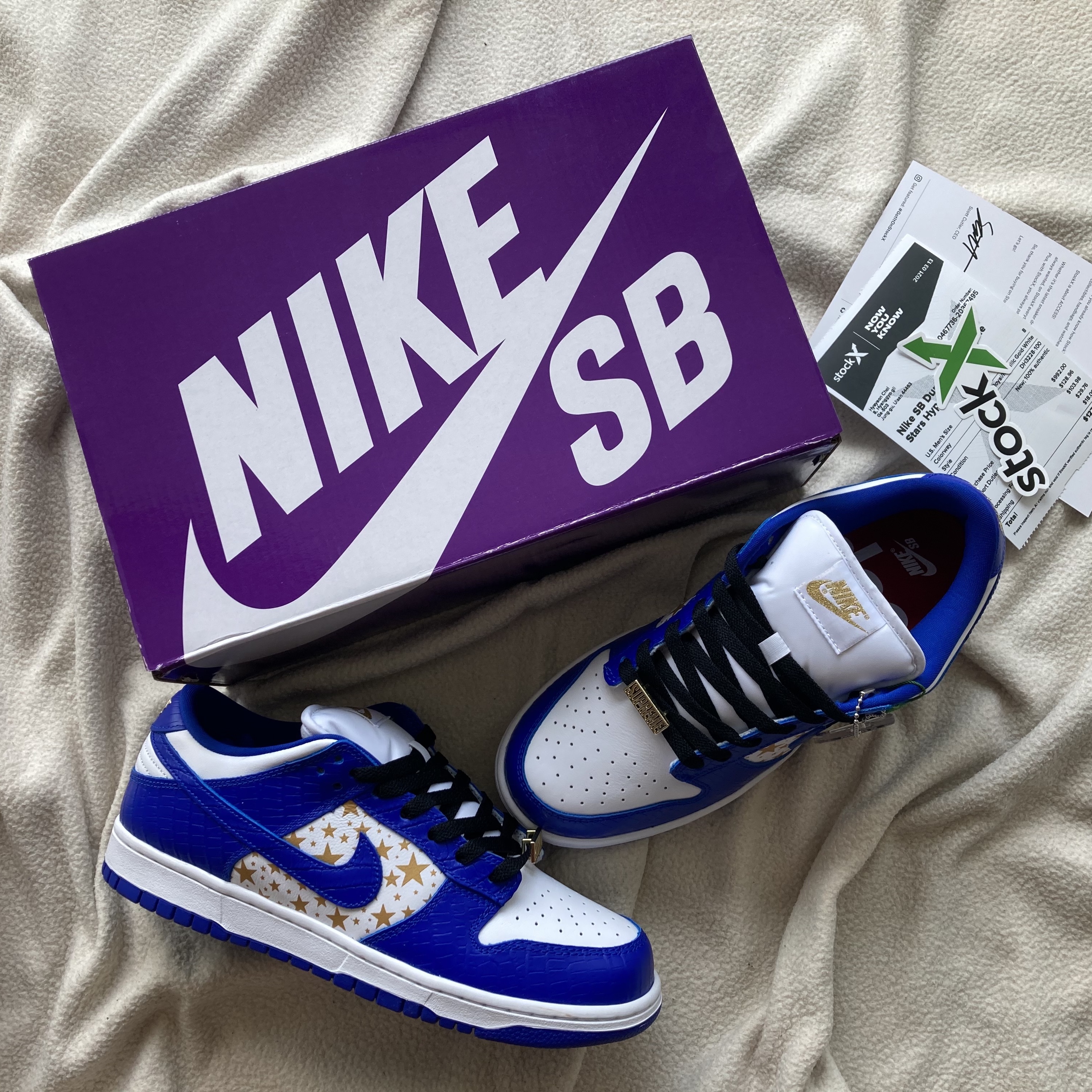 Nike x Supreme SB Dunk Low Hyper Blue 착용 스타일 - 1
