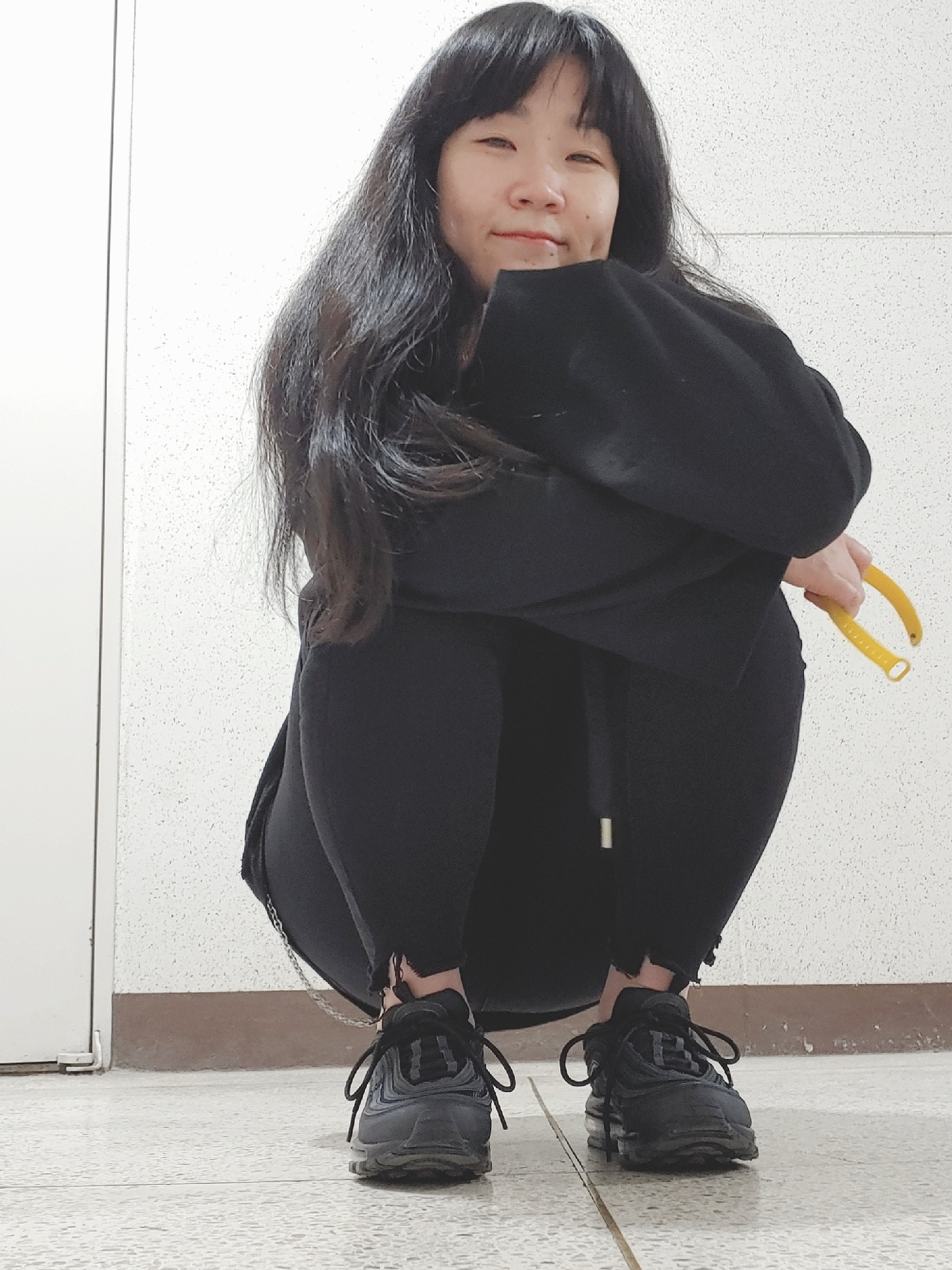 (W) Nike Air Max 97 Black Dark Grey 착용 스타일 - 4