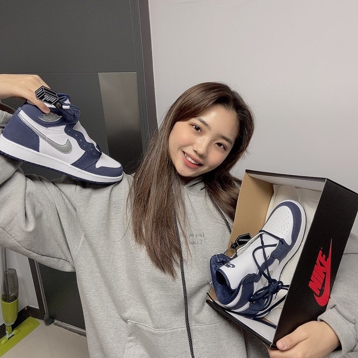 (GS) Jordan 1 Retro High OG CO.JP Midnight Navy 착용 스타일 - 1