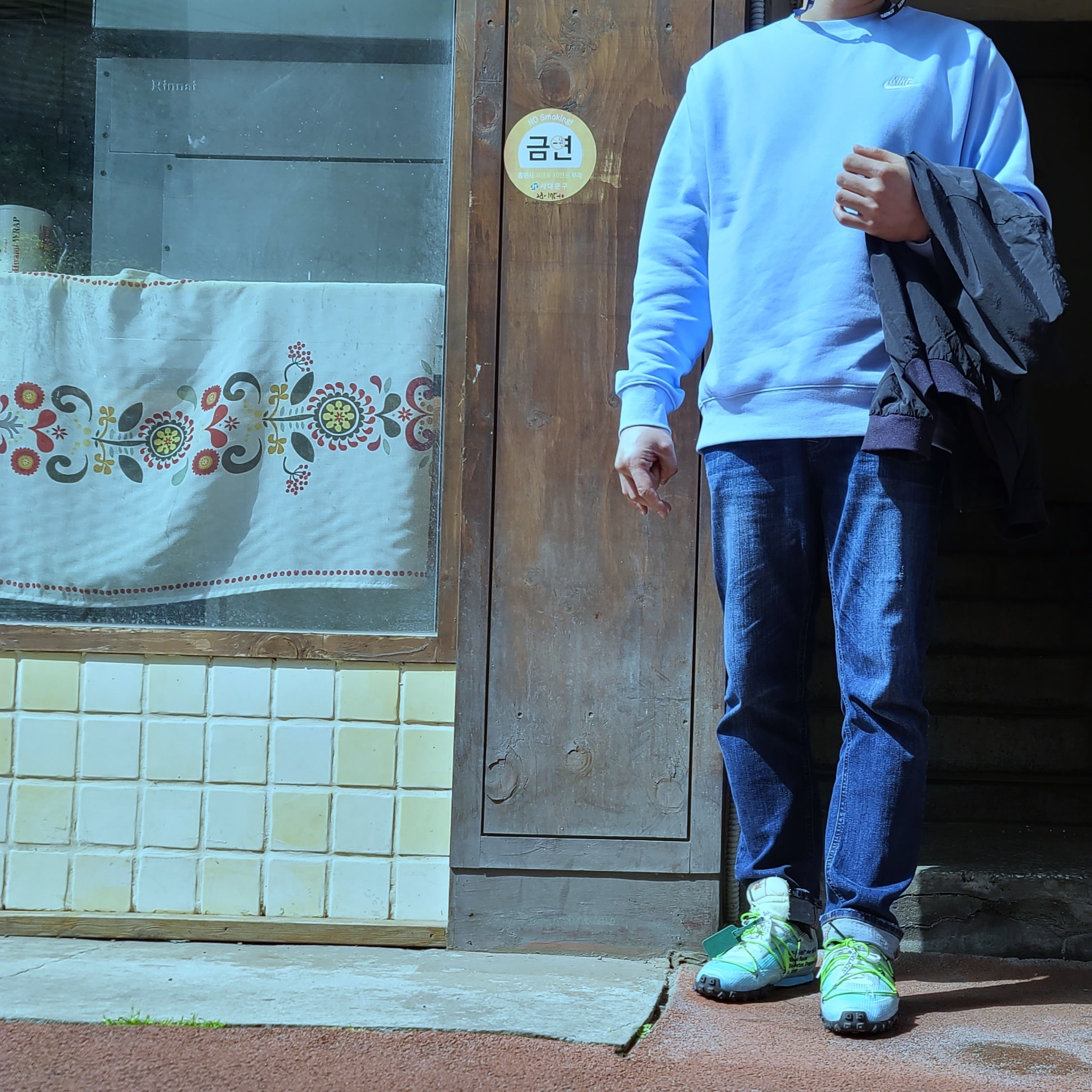 (W) Nike x Off-White Waffle Racer Vivid Sky 착용 스타일 - 1