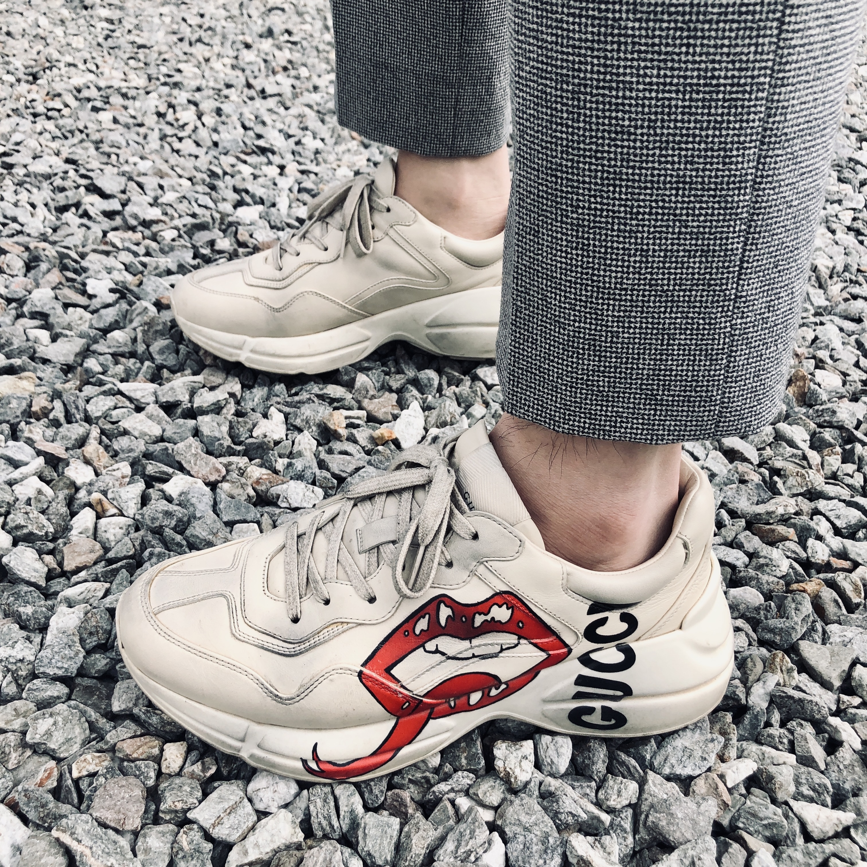 Gucci Rhyton Leather Sneakers Mouth 착용 스타일 - 2