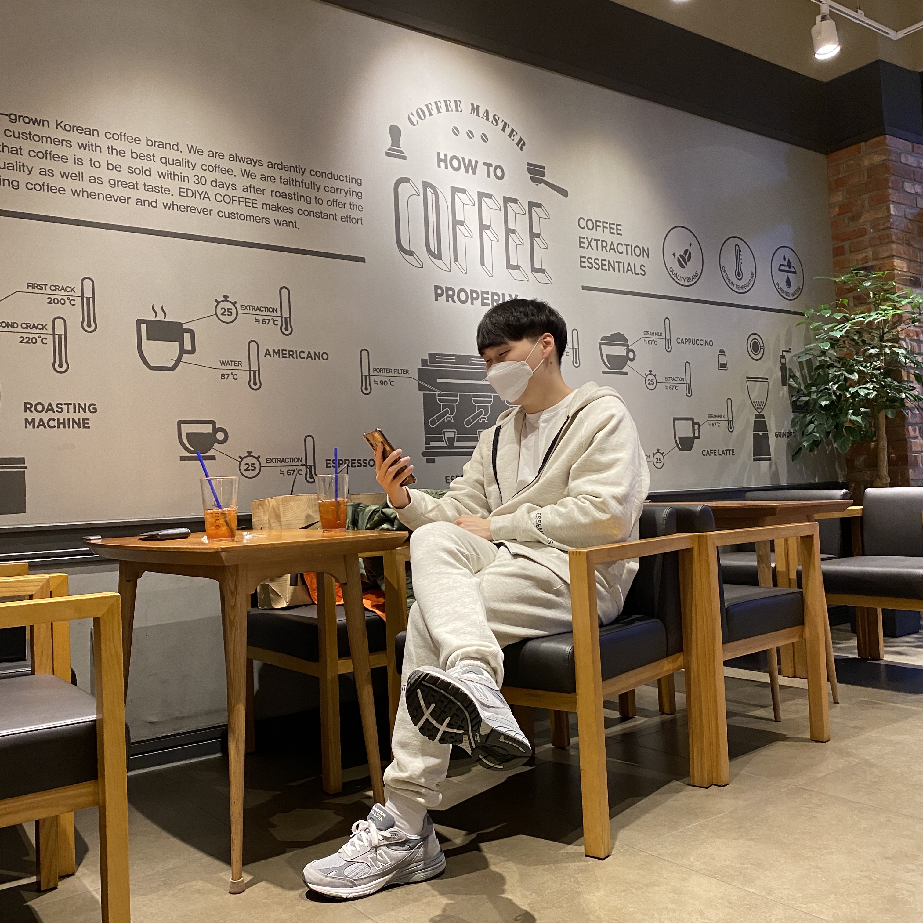 New Balance 993 Made in USA Grey - D Standard 착용 스타일