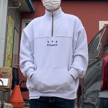 IAB Studio Half Zip Pullover Light Gray 착용 스타일 - 2