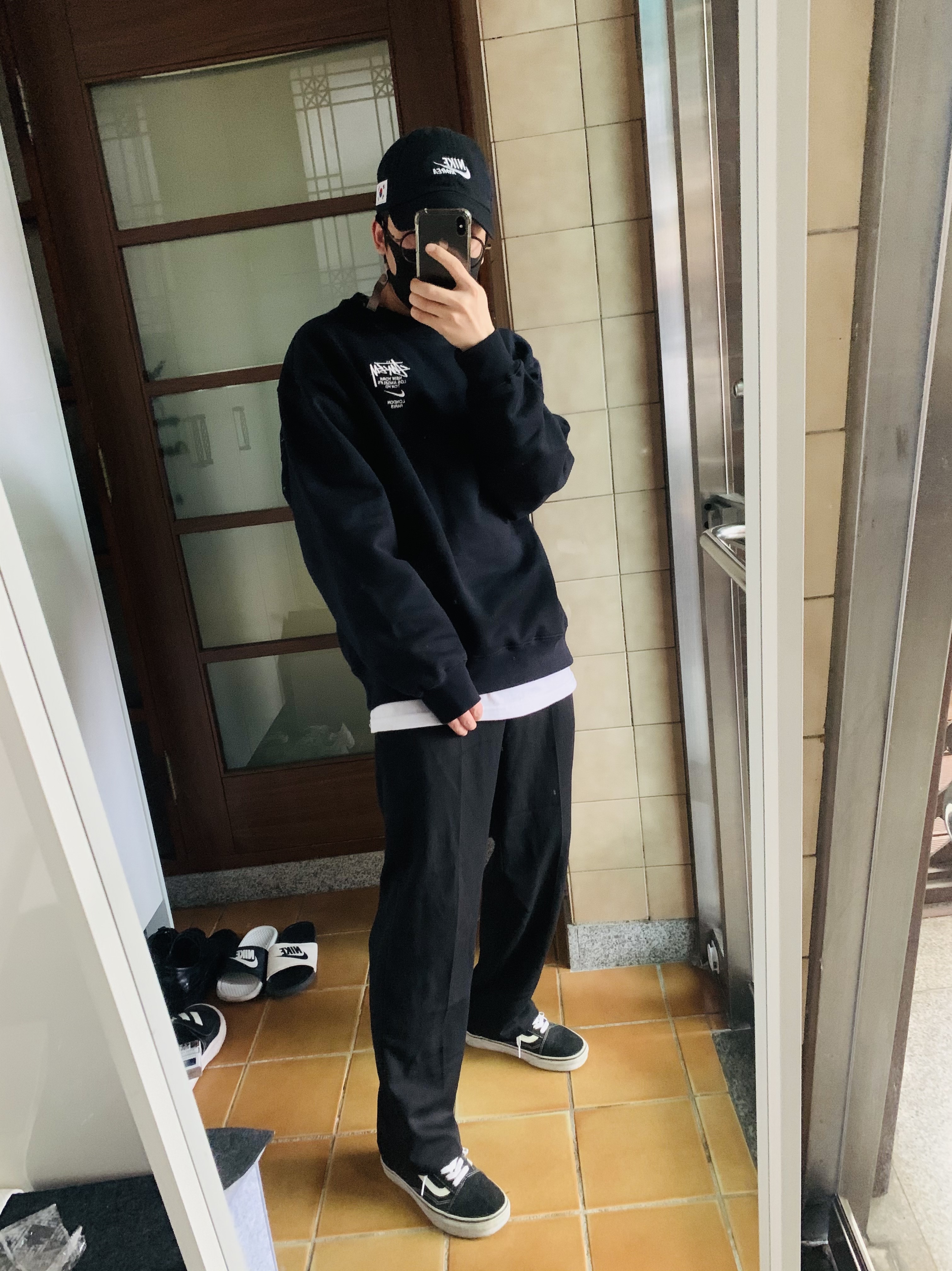 Nike x Stussy NRG ZR Fleece Crewneck Black - Asia, Vans Vault OG Old Skool LX Black 착용 스타일