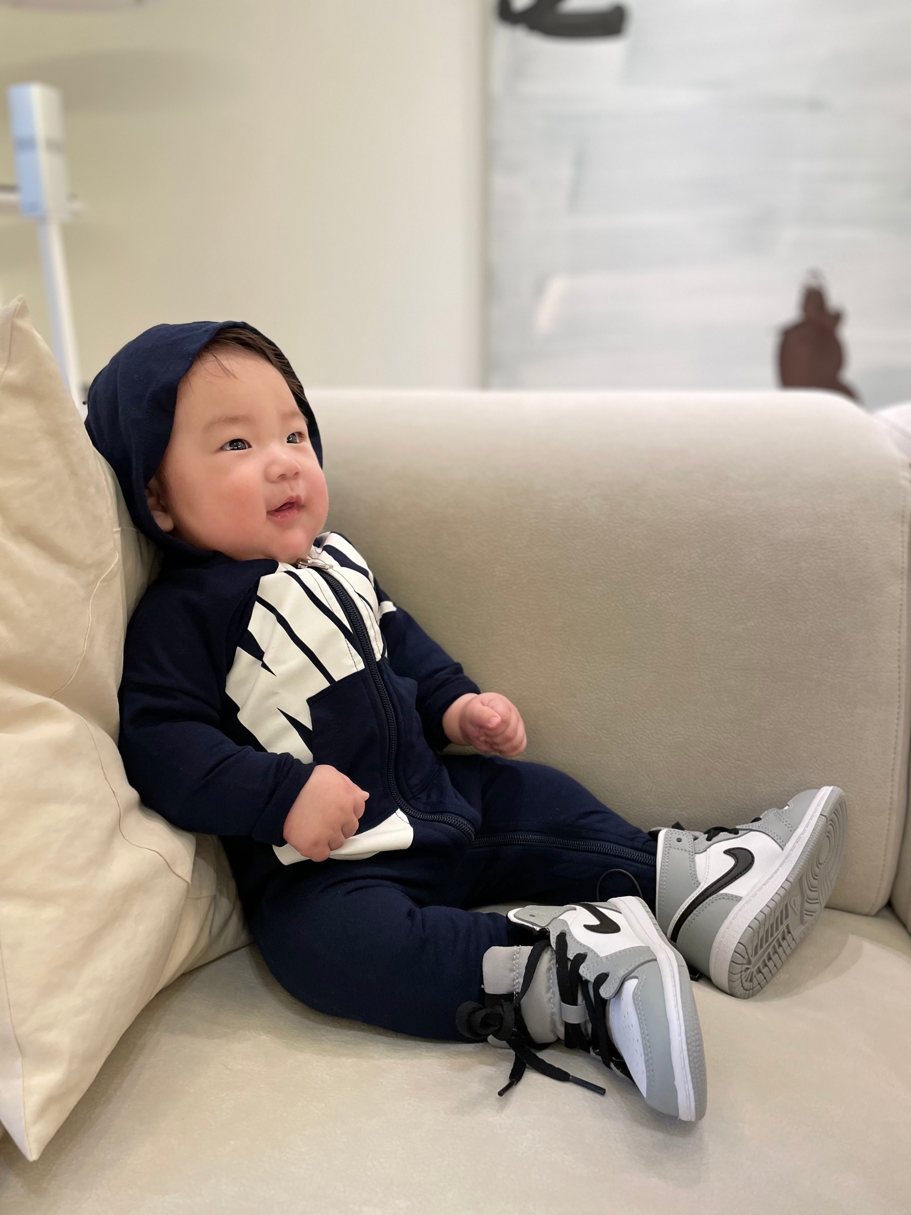 (TD) Jordan 1 Mid Light Smoke Grey 착용 스타일