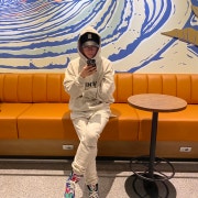 KREAM 프로필 이미지