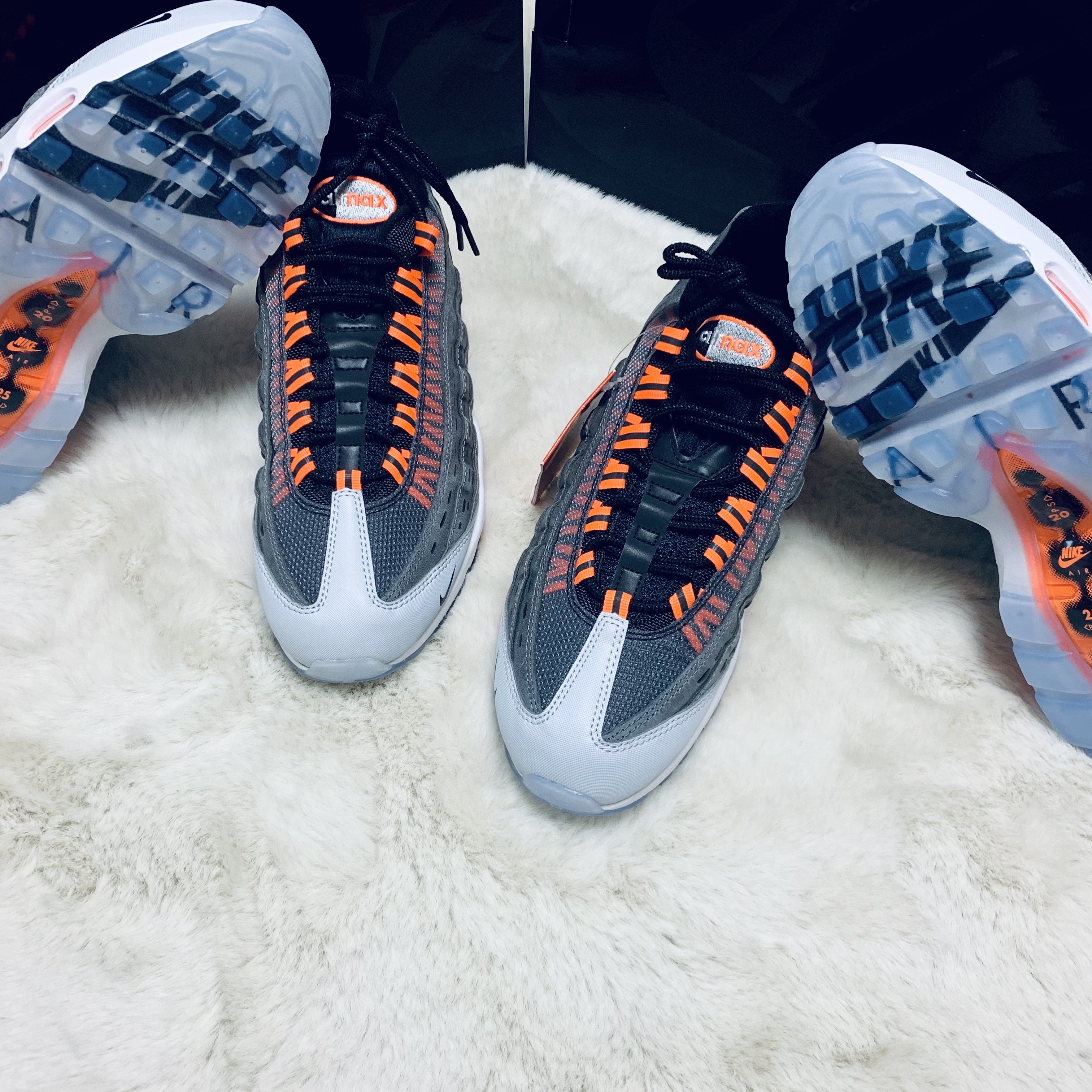 Nike x Kim Jones Air Max 95 Total Orange 착용 스타일 - 3