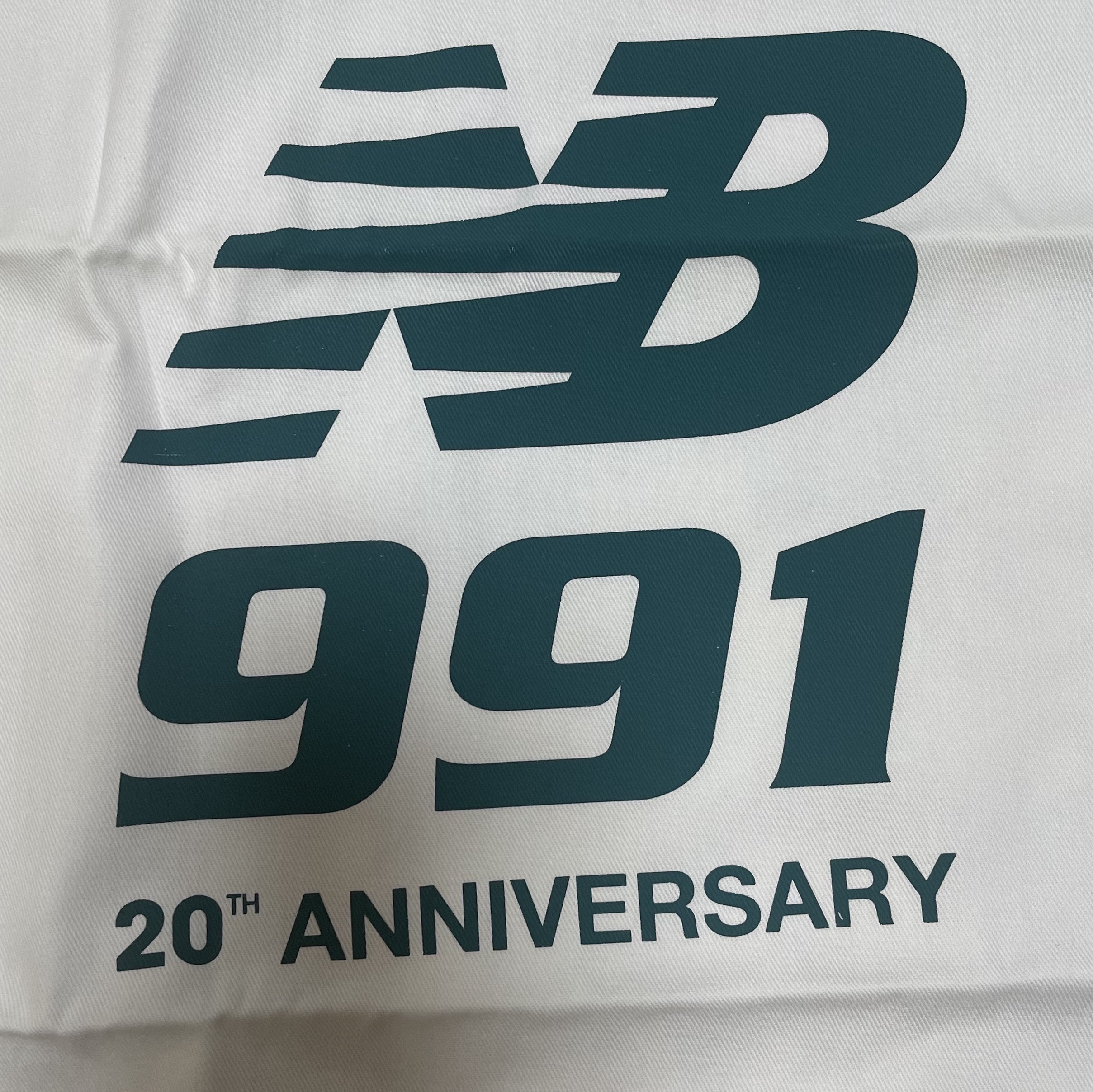 New Balance 991 Made in UK 20th Anniversary Grey 착용 스타일 - 4