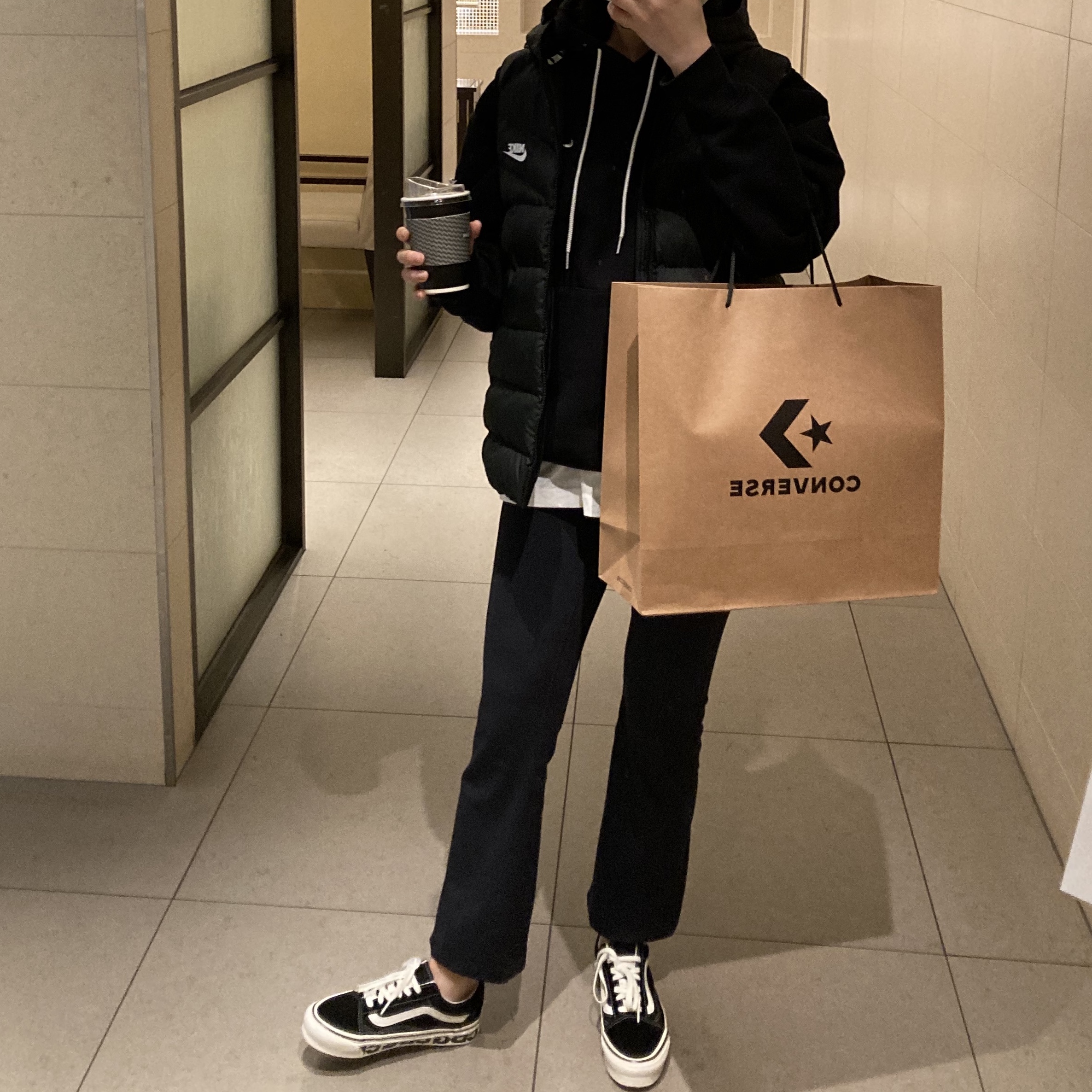Vans Vault x CDG OG Old Skool LX Side Wall, Converse Run Star Hike Hi Black White Gum 착용 스타일