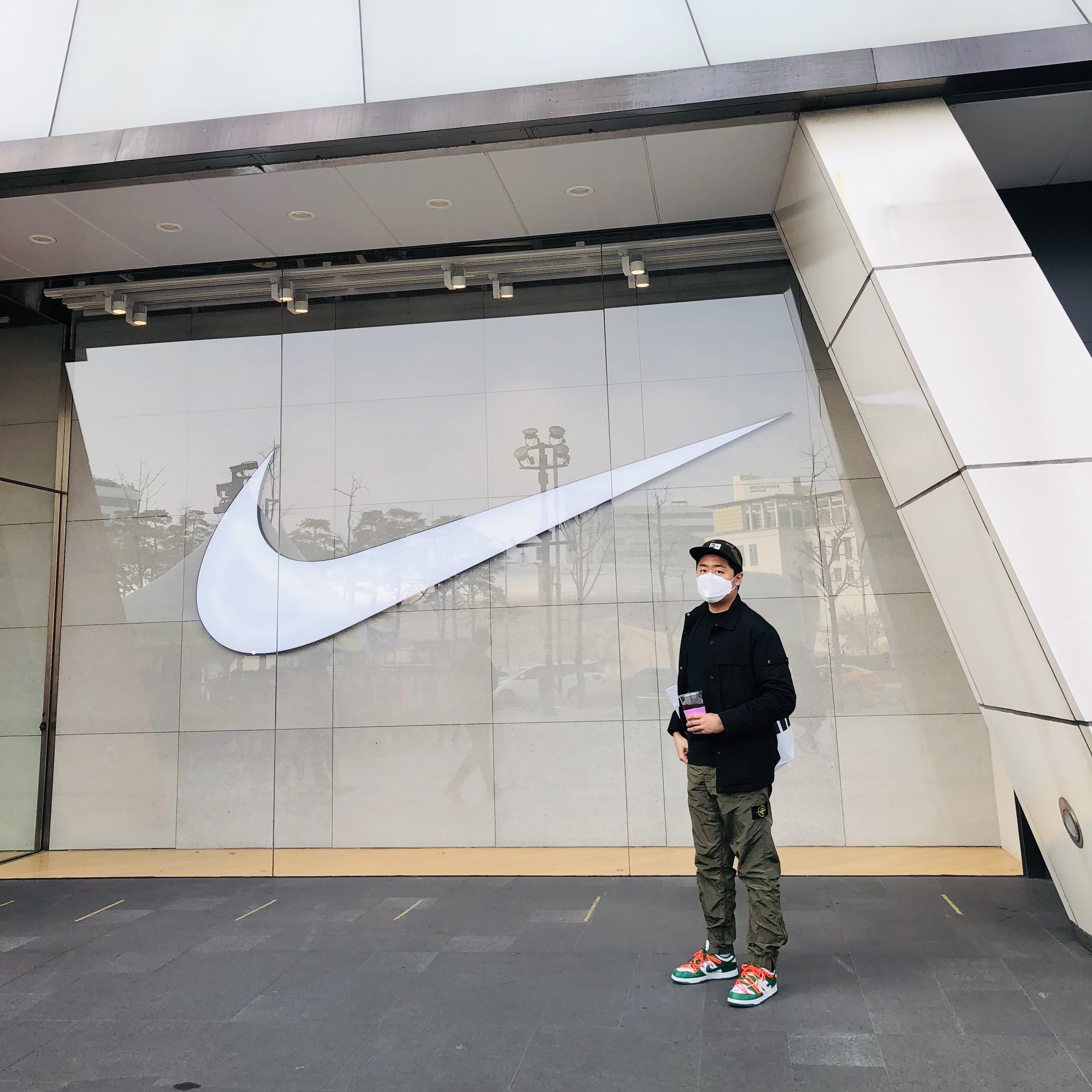 Nike x Off-White Dunk Low Pine Green 착용 스타일