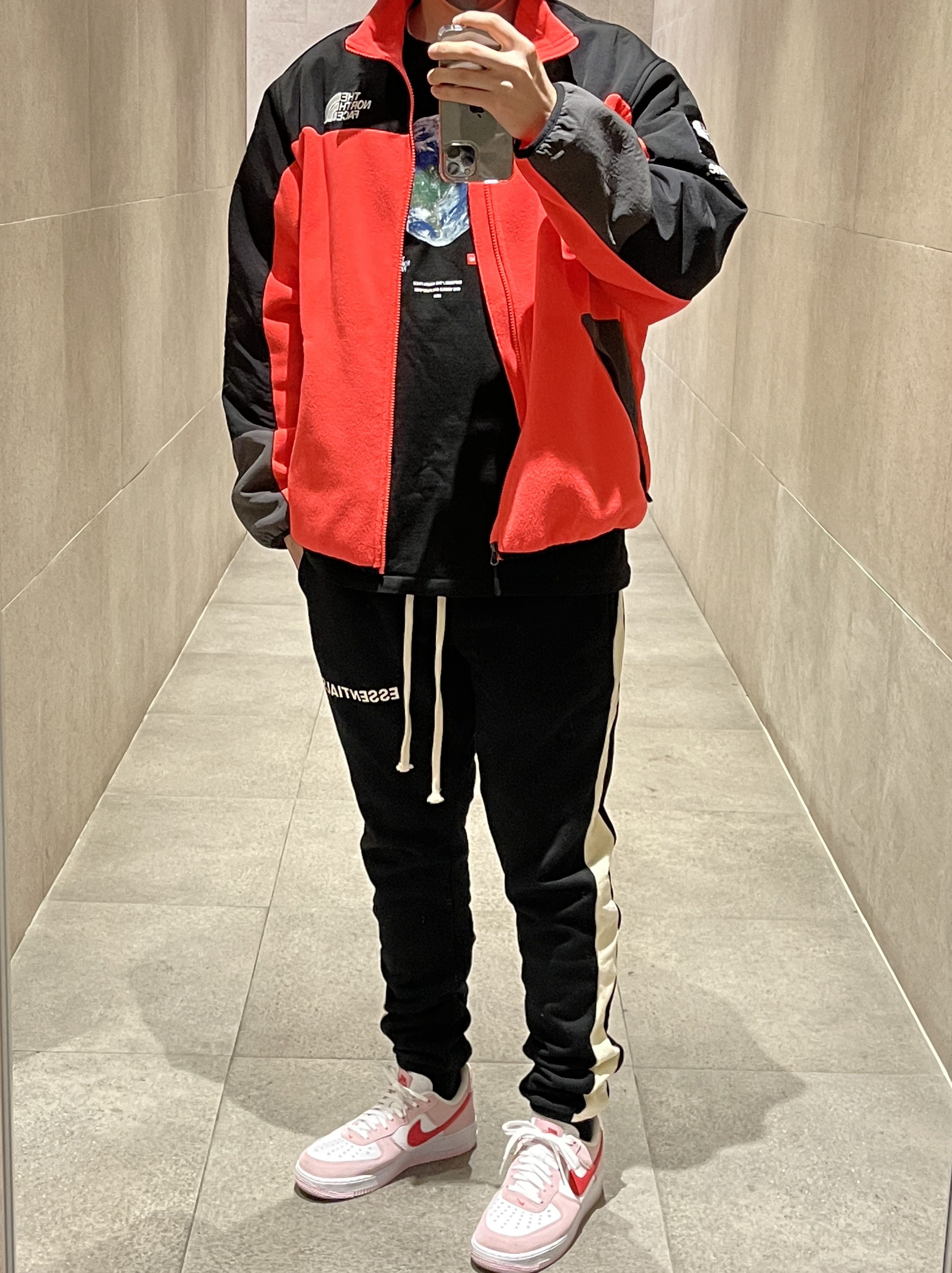 Nike Air Force 1 '07 QS Valentine's Day, Supreme x The North Face RTG Fleece Jacket Red - 20SS 착용 스타일 - 2